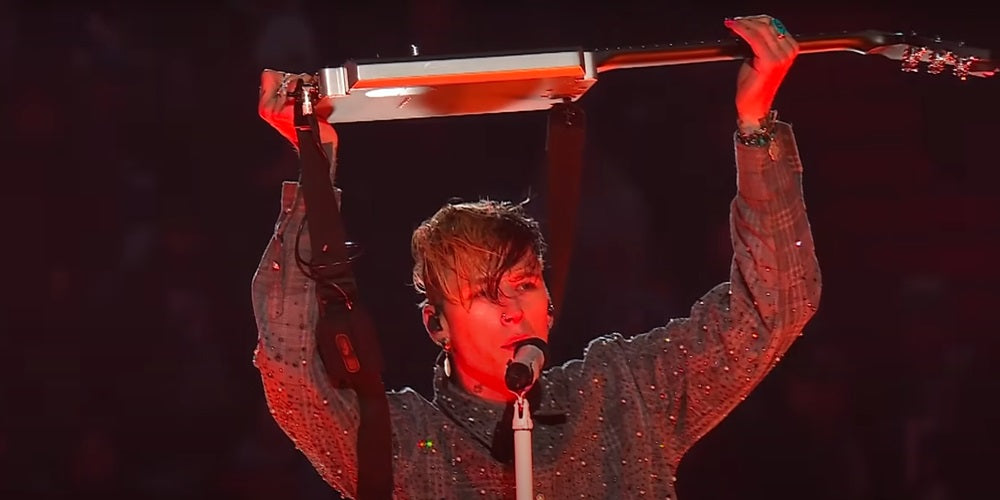 Machine Gun Kelly Rocks The NFL Halftime Show In Munich!