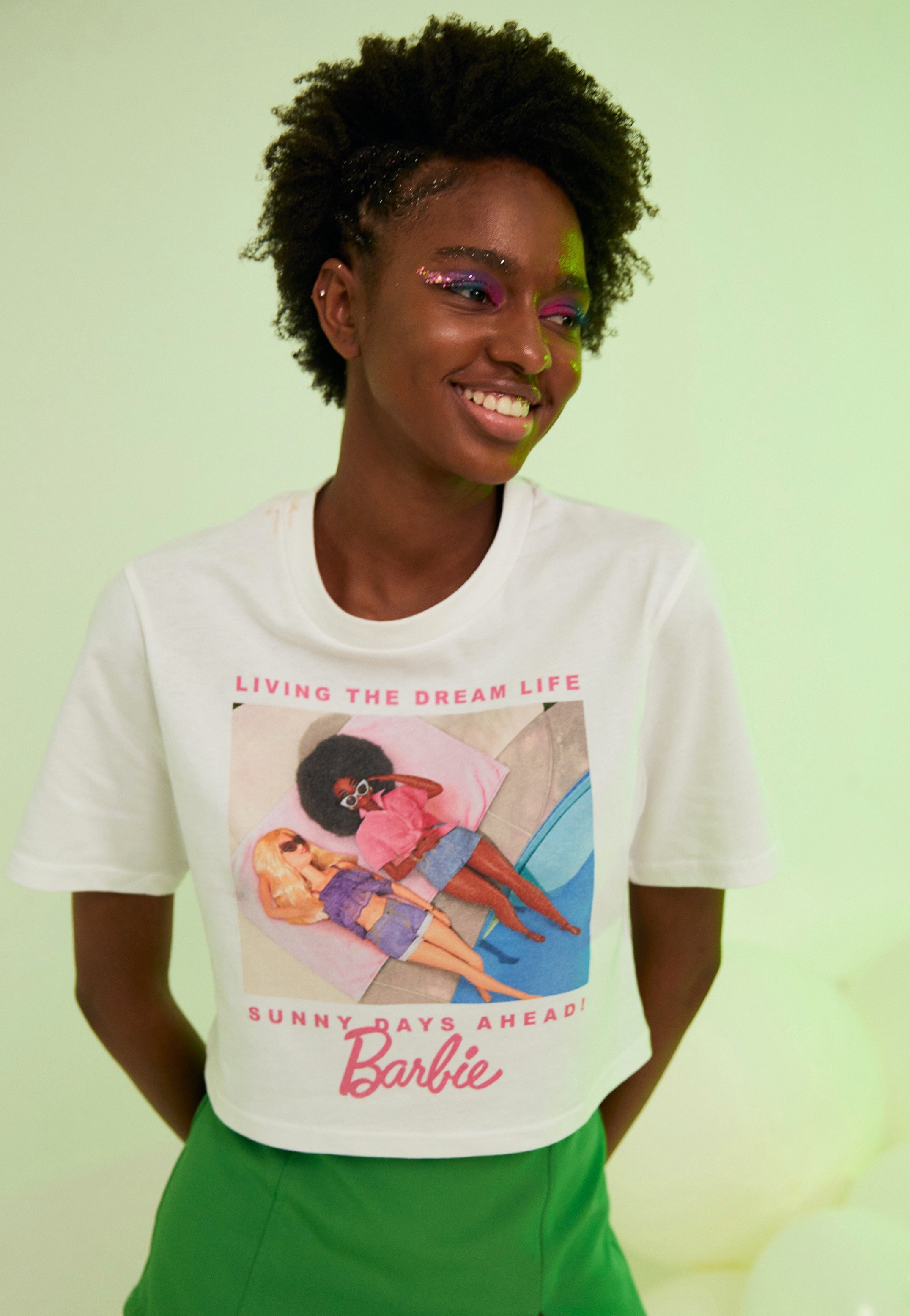 Barbie - Sunny Days Ahead Oversized Crop White - T-Shirt | Women-Image