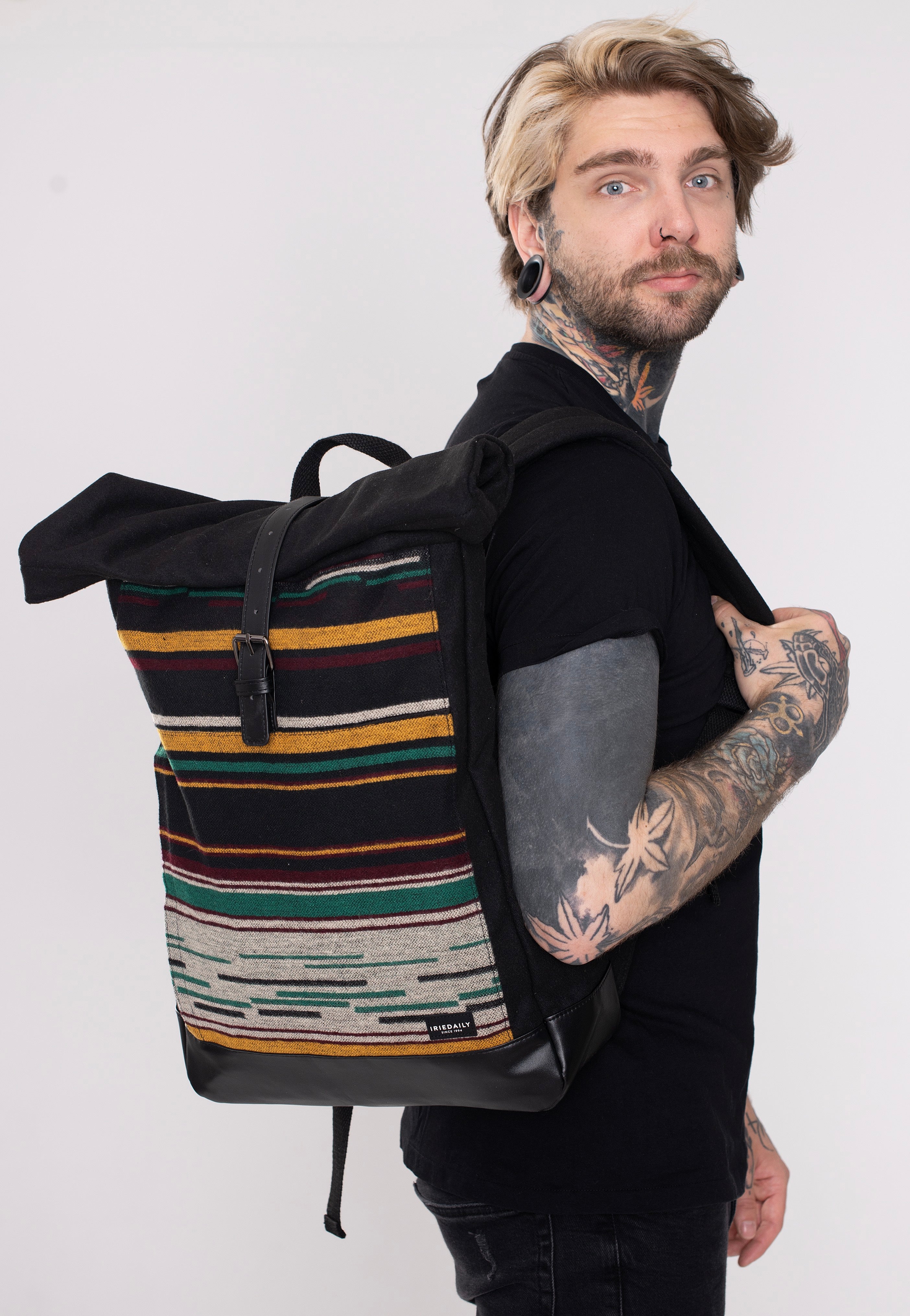 Iriedaily - Santania Rolltop Stripe Black - Backpack | Neutral-Image