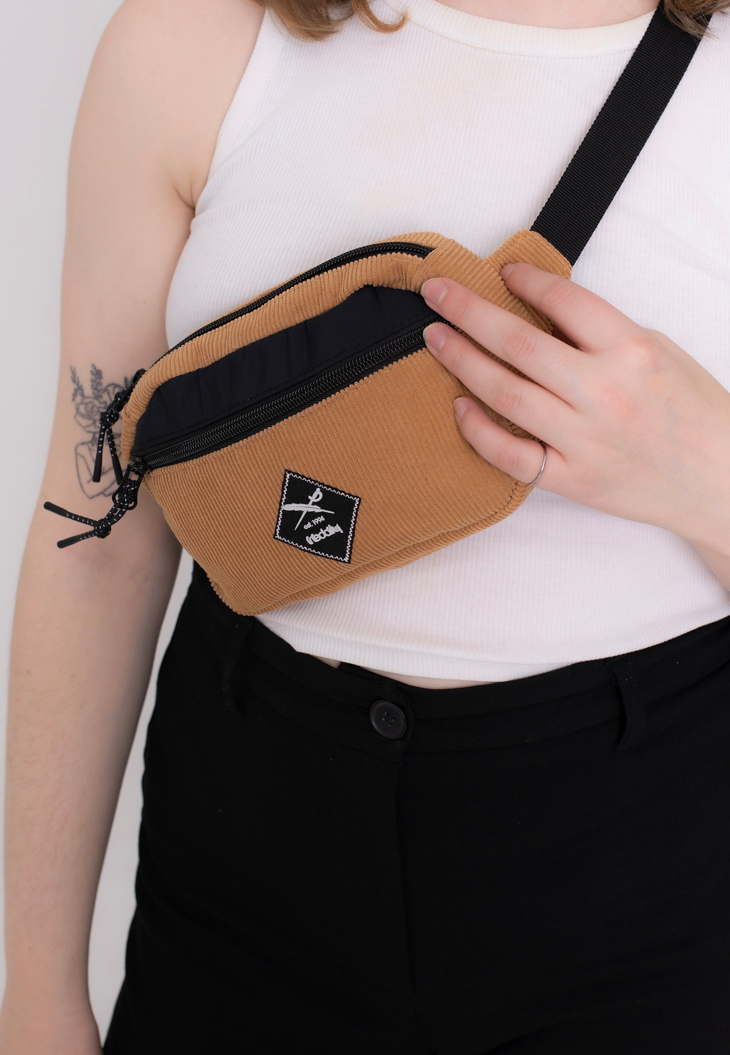 Iriedaily - Roy Cara Black - Hip Bag | Neutral-Image