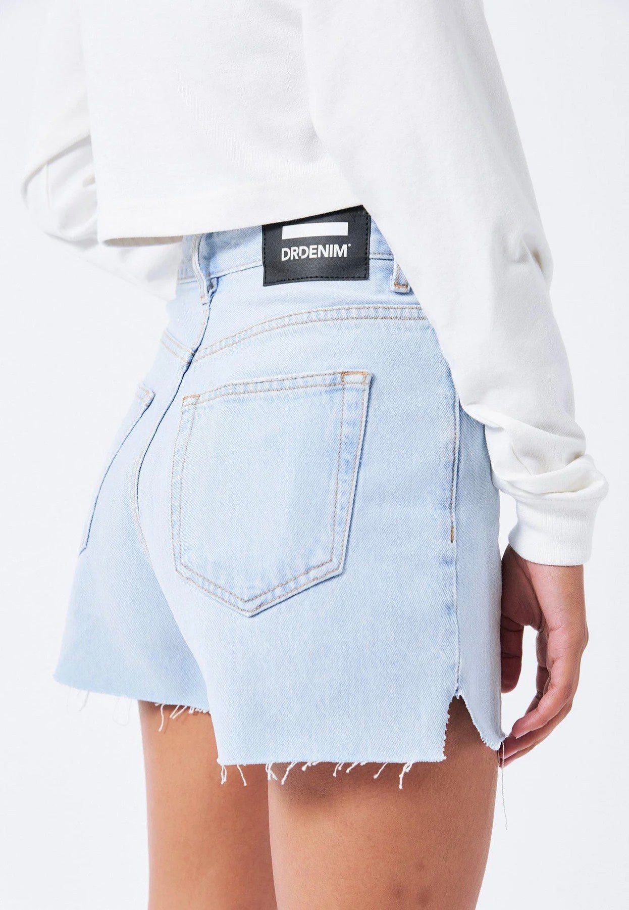 Dr. Denim - Nora Short Stream Superlight Worn Raw Hem - Shorts | Women-Image