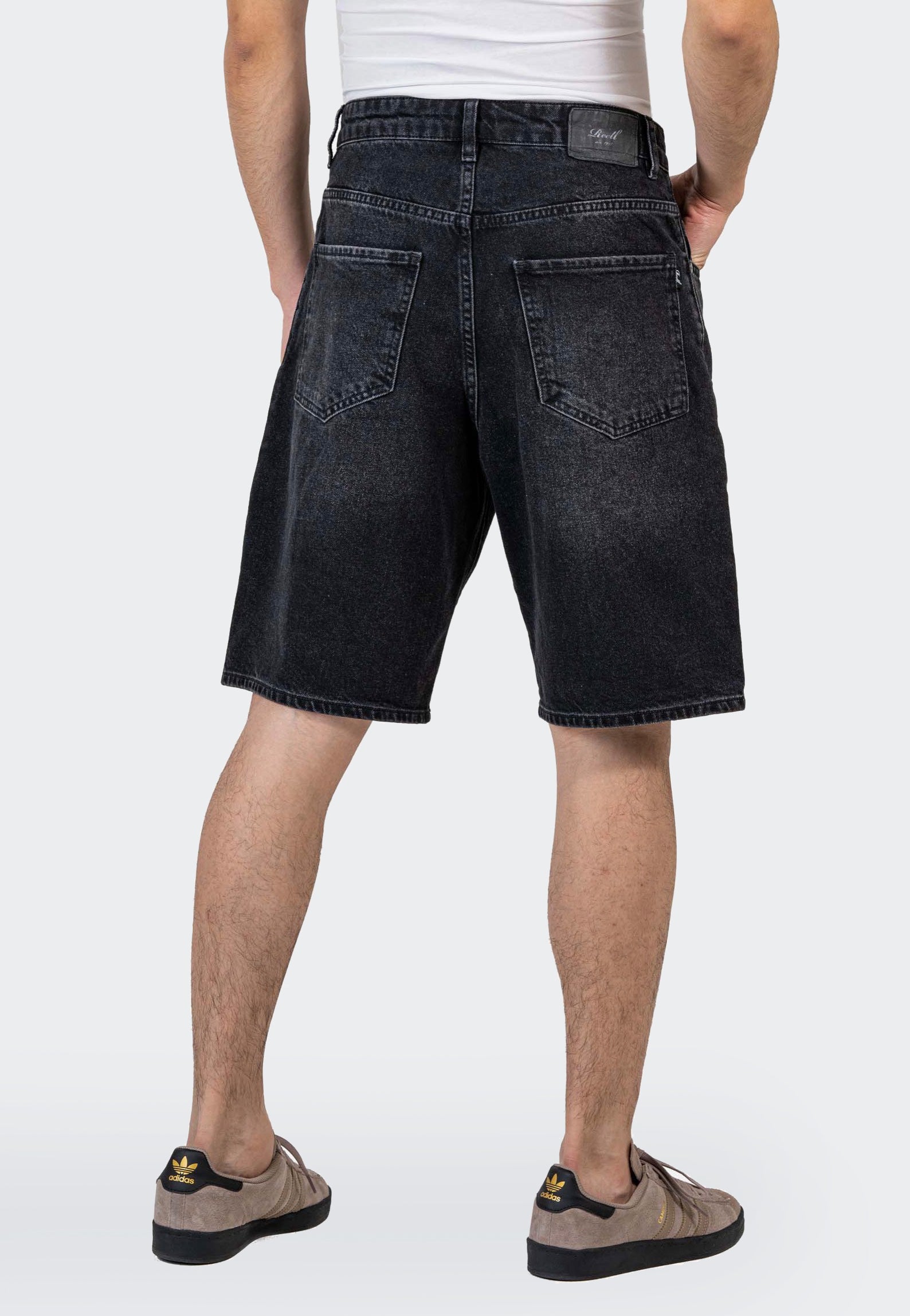 REELL - Solid Black Wash - Shorts | Men-Image