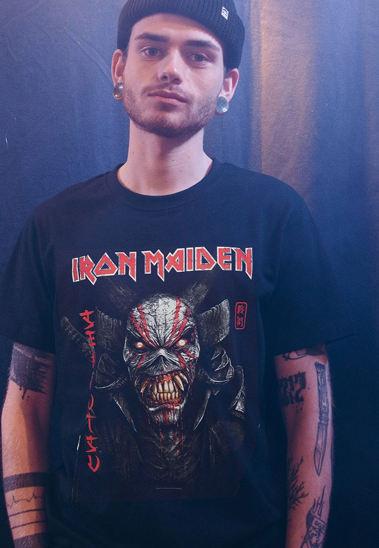 Iron Maiden - Senjutsu Black Cover Vertical Logo - T-Shirt | Men-Image