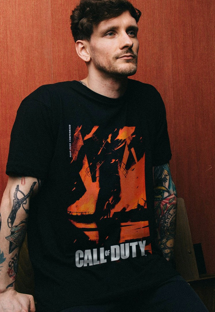 Call Of Duty - Burning Windmill - T-Shirt | Men-Image