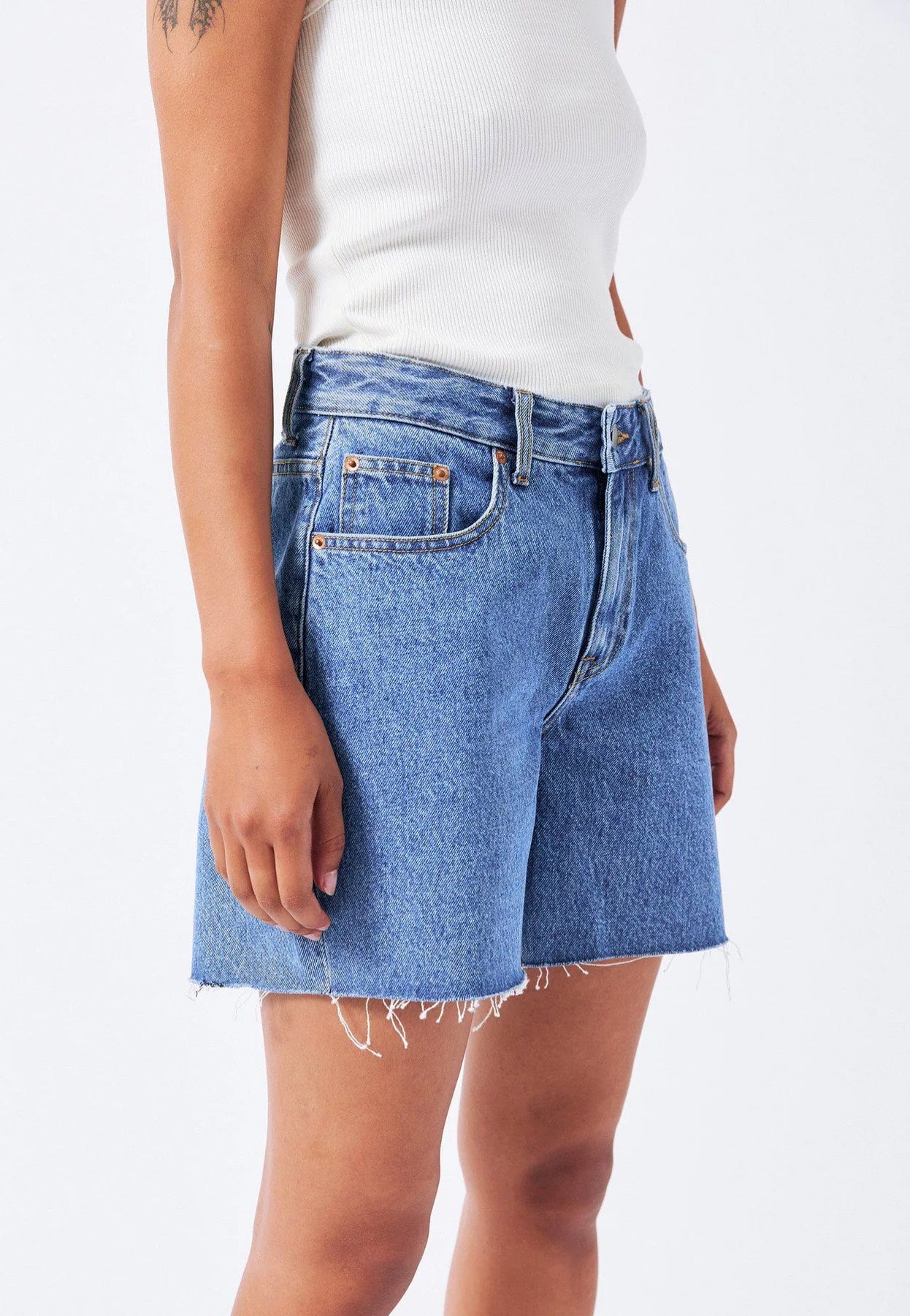 Dr. Denim - Rose Shorts Stream Sky Retro Raw Hem - Shorts | Women-Image