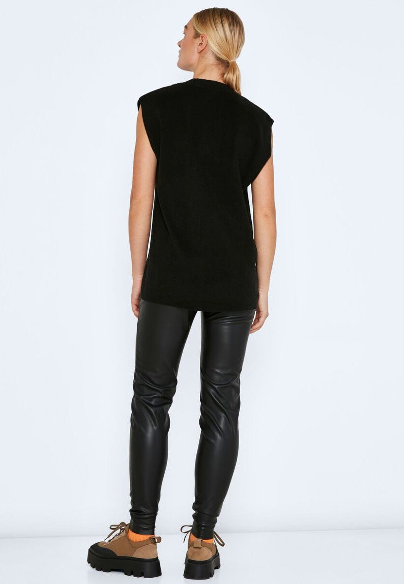 Noisy May - Clari V Neck Pocket Knit Black - Top | Women-Image