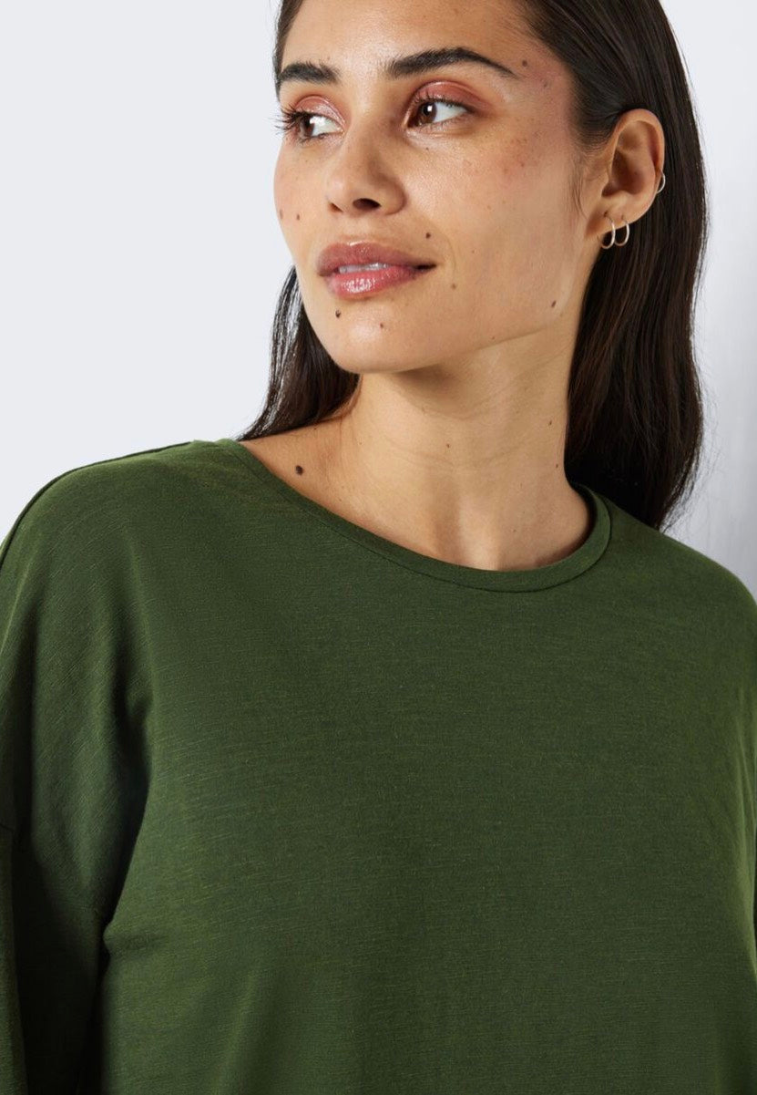 Noisy May - Mathilde O Neck High/Low Top Kombu Green - Longsleeve | Women-Image