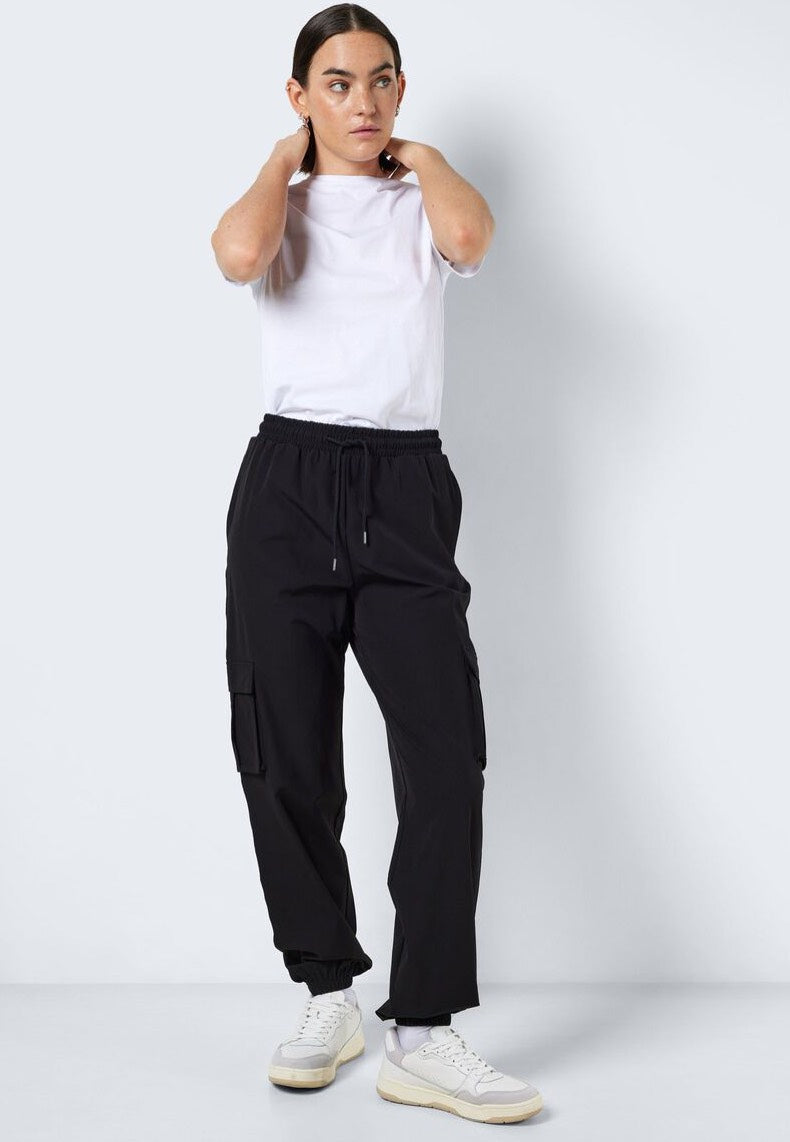 Noisy May - Kirby Cargo Black - Pants | Women-Image