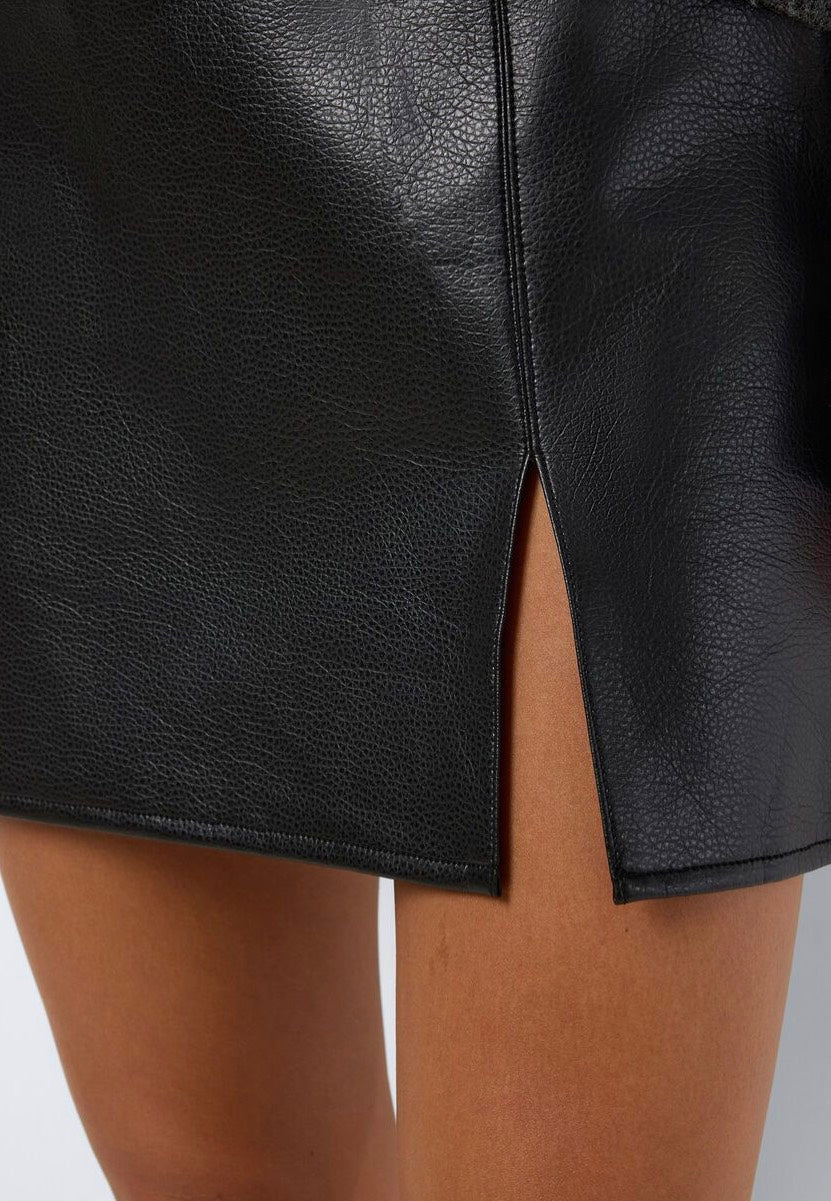 Noisy May - Eileen Clara Penny Slit Black - Skirt | Women-Image