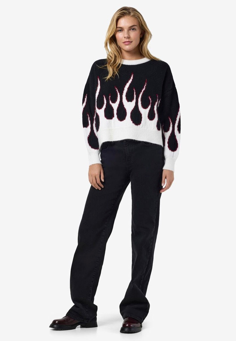 Noisy May - Bailey O Neck Jacquard Black Flame - Pullover | Women-Image