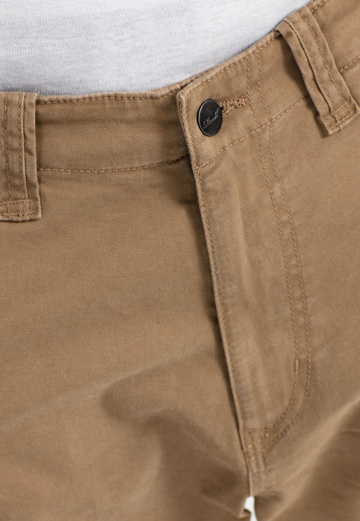 REELL - City Cargo Dark Sand - Shorts | Men-Image