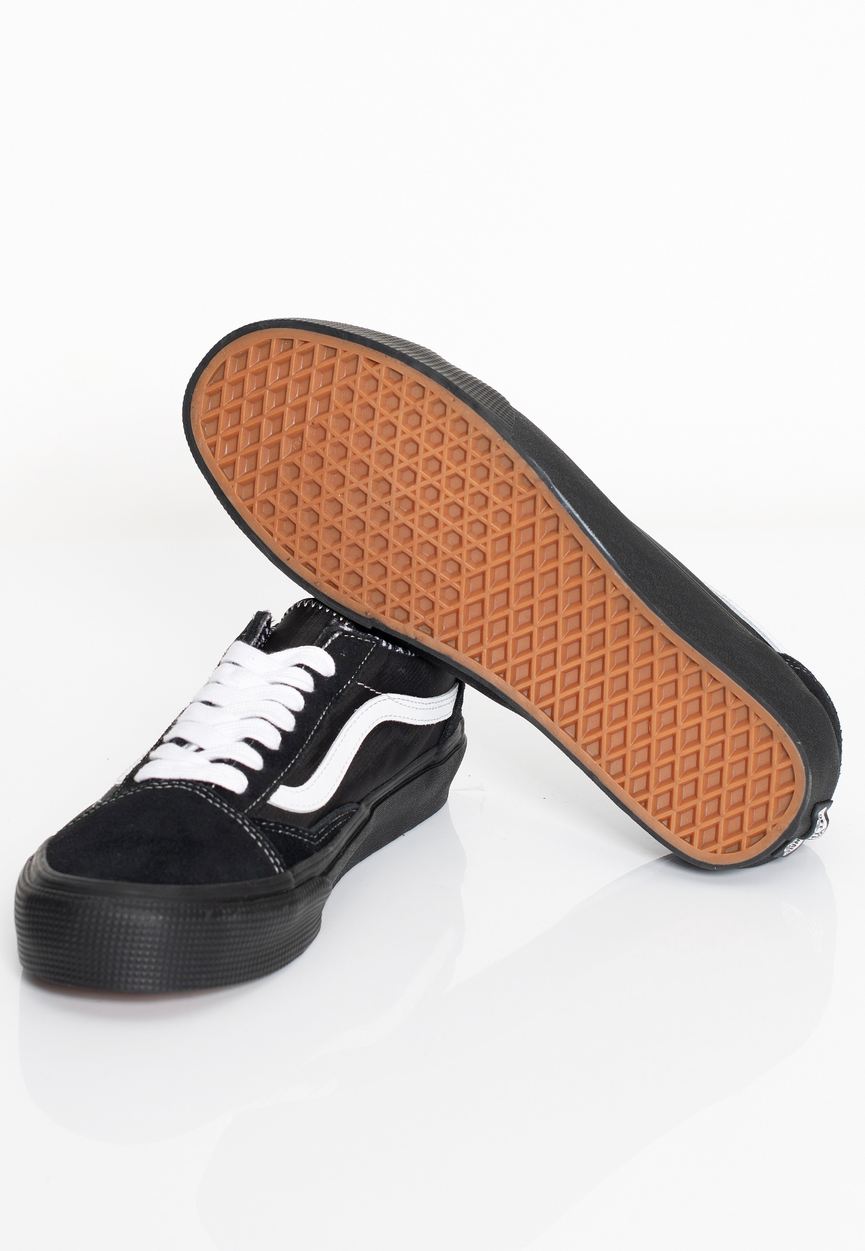 Vans - Old Skool Gore-Tex Black - Shoes | Men-Image