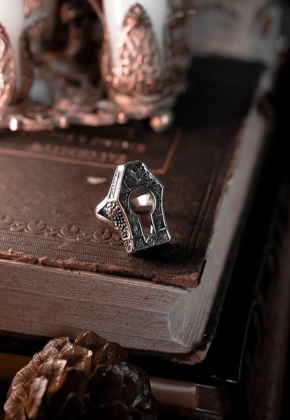 Lively Ghosts - Gravekeeper Silver - Ring | Neutral-Image