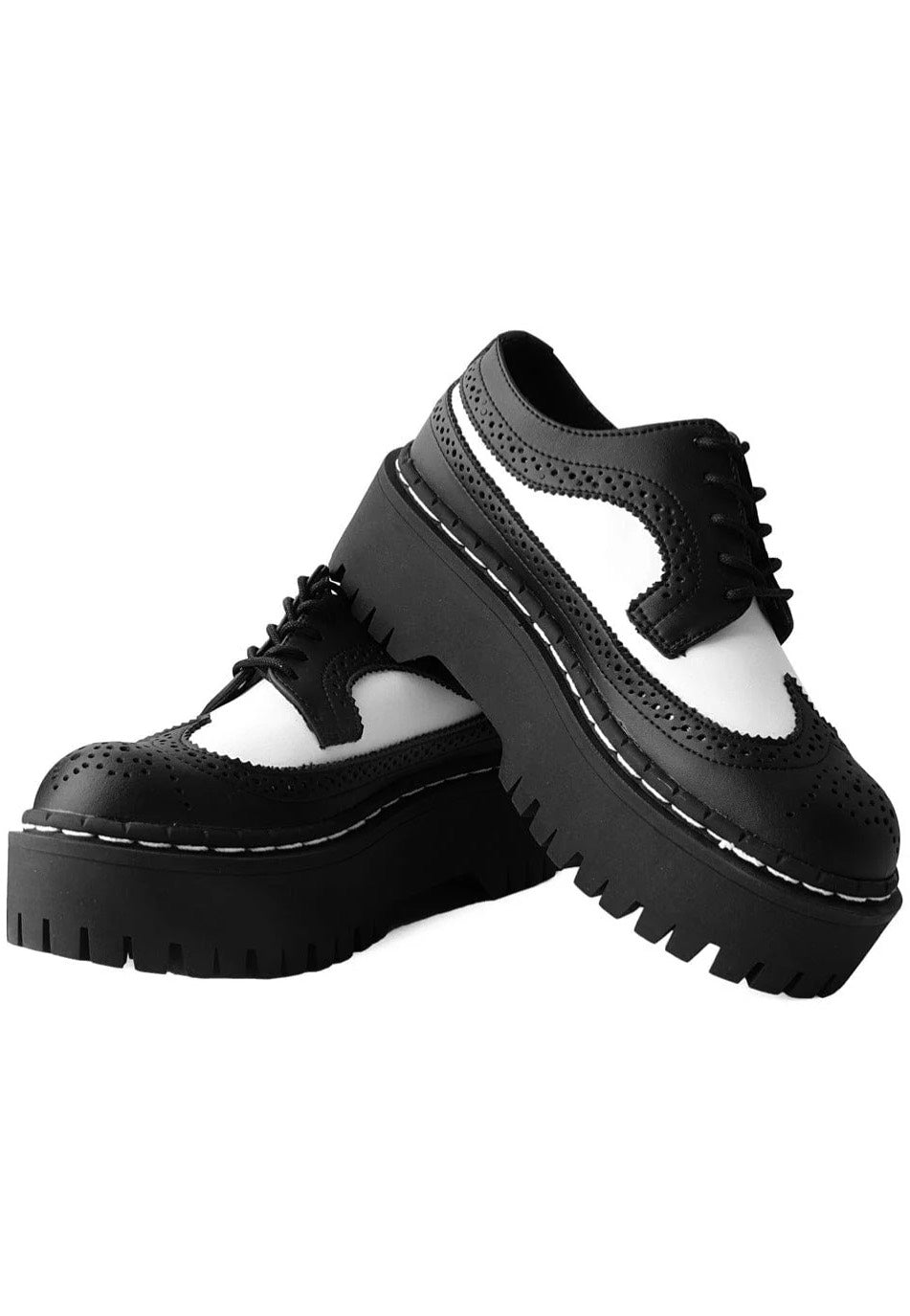 T.U.K. - Double Decker Brogue Lace Up Black/White - Girl Shoes | Women-Image