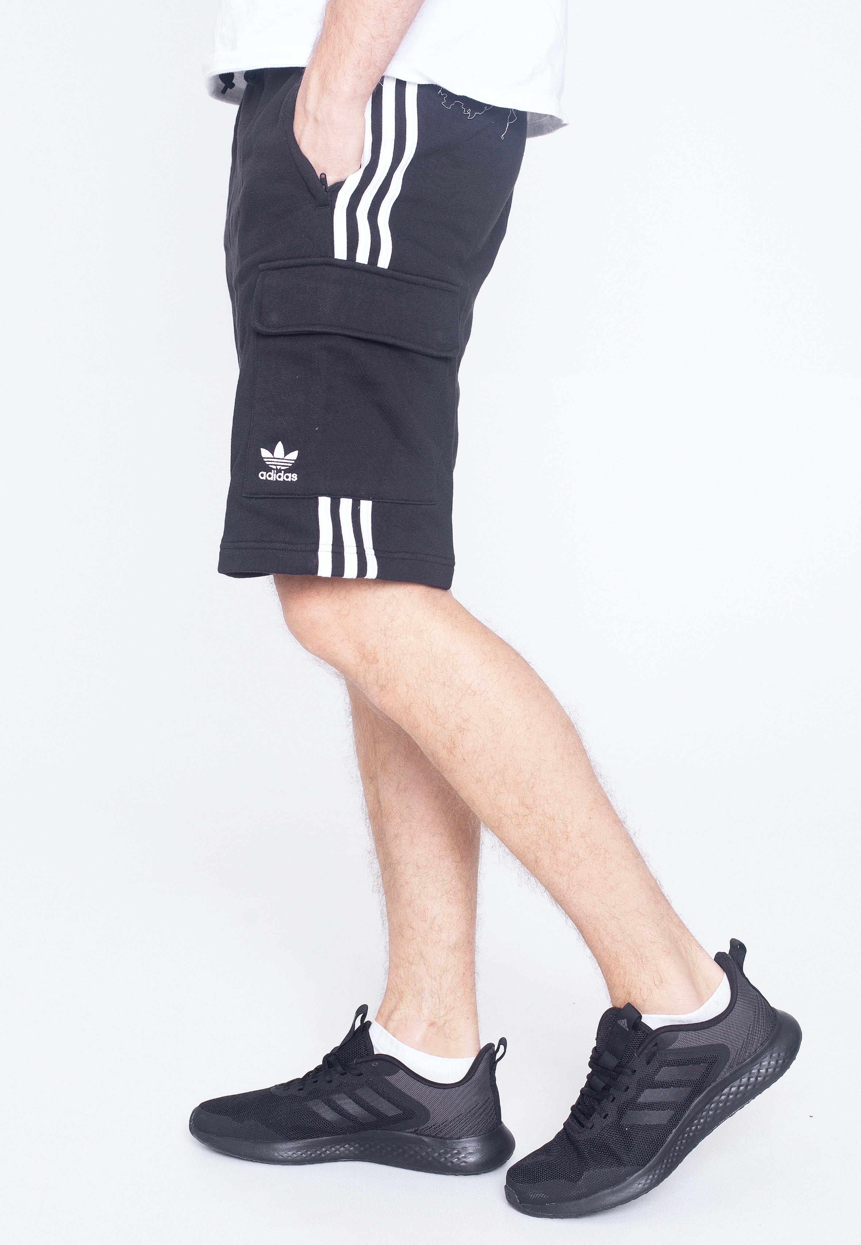 Adidas - 3S Cargo Black - Shorts | Men-Image