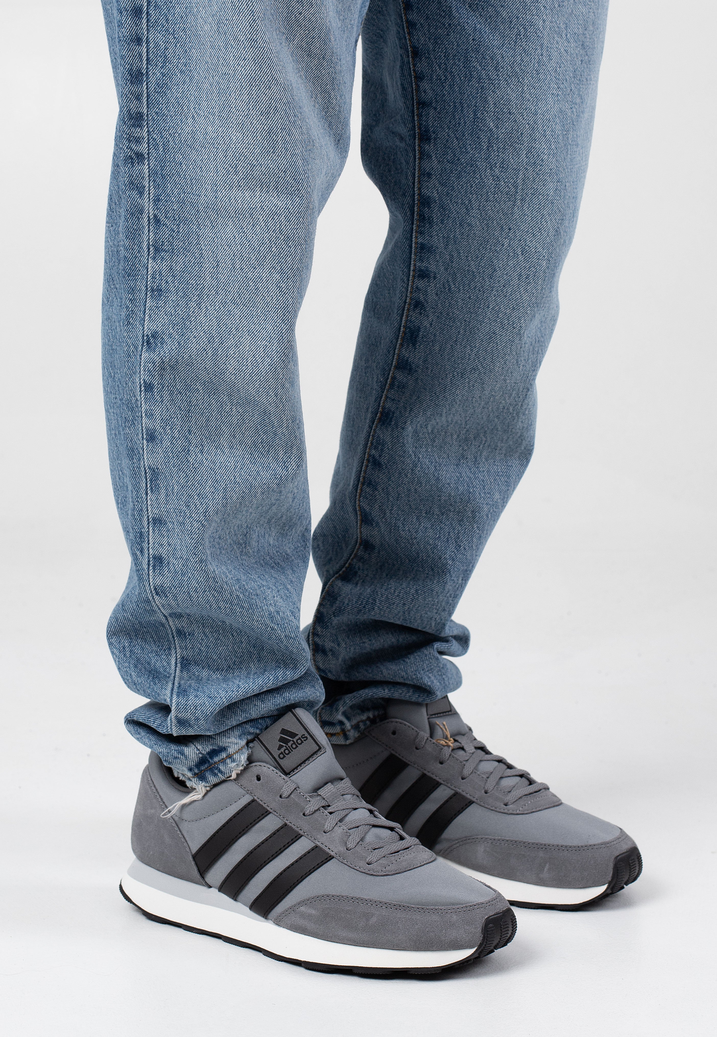 Adidas - Run 60S 3.0 Grethr/Cblack/Grefou - Shoes | Men-Image