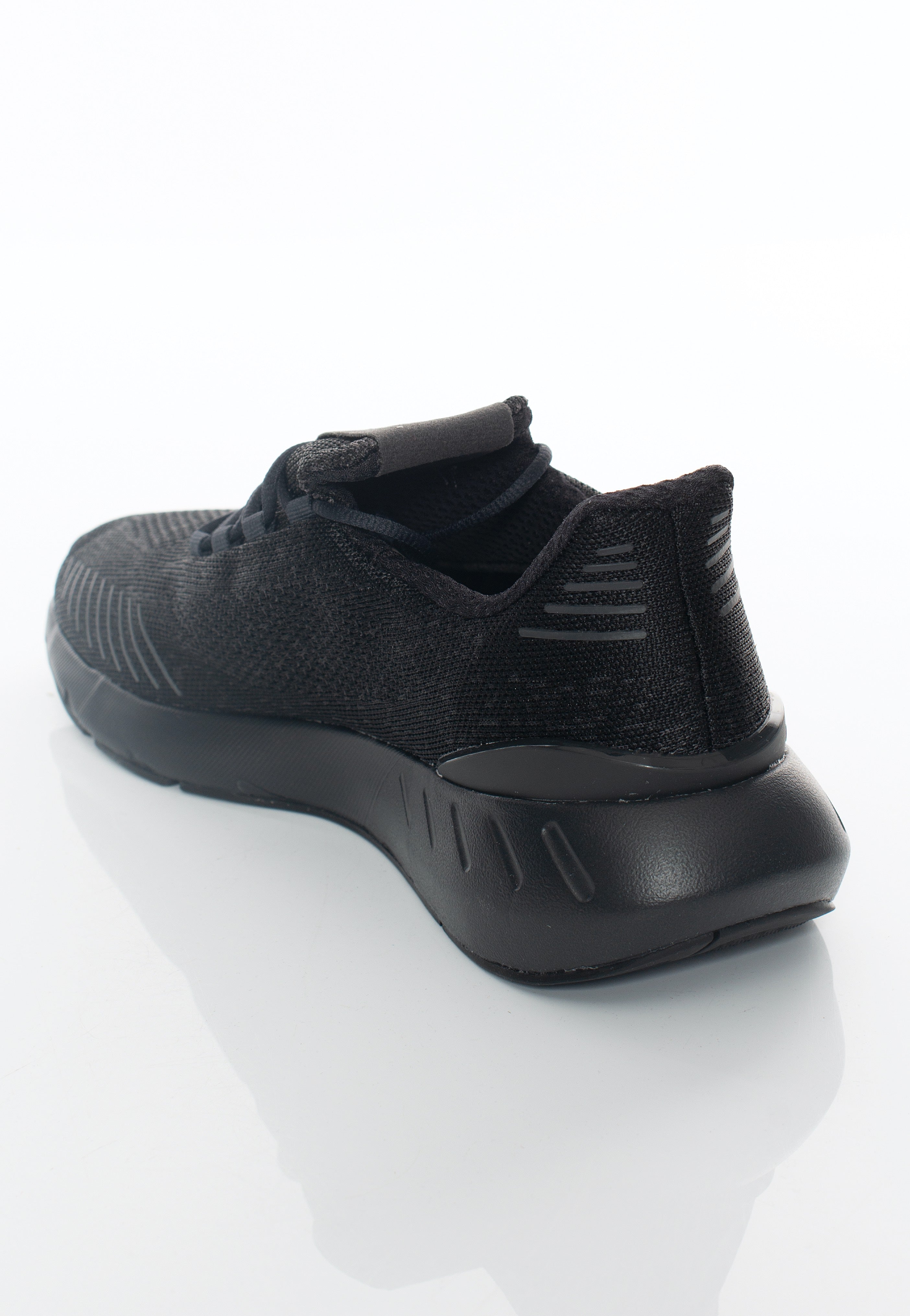 Adidas - Swift Run 22 Decon Cblack/Cblack/Carbon - Shoes | Men-Image