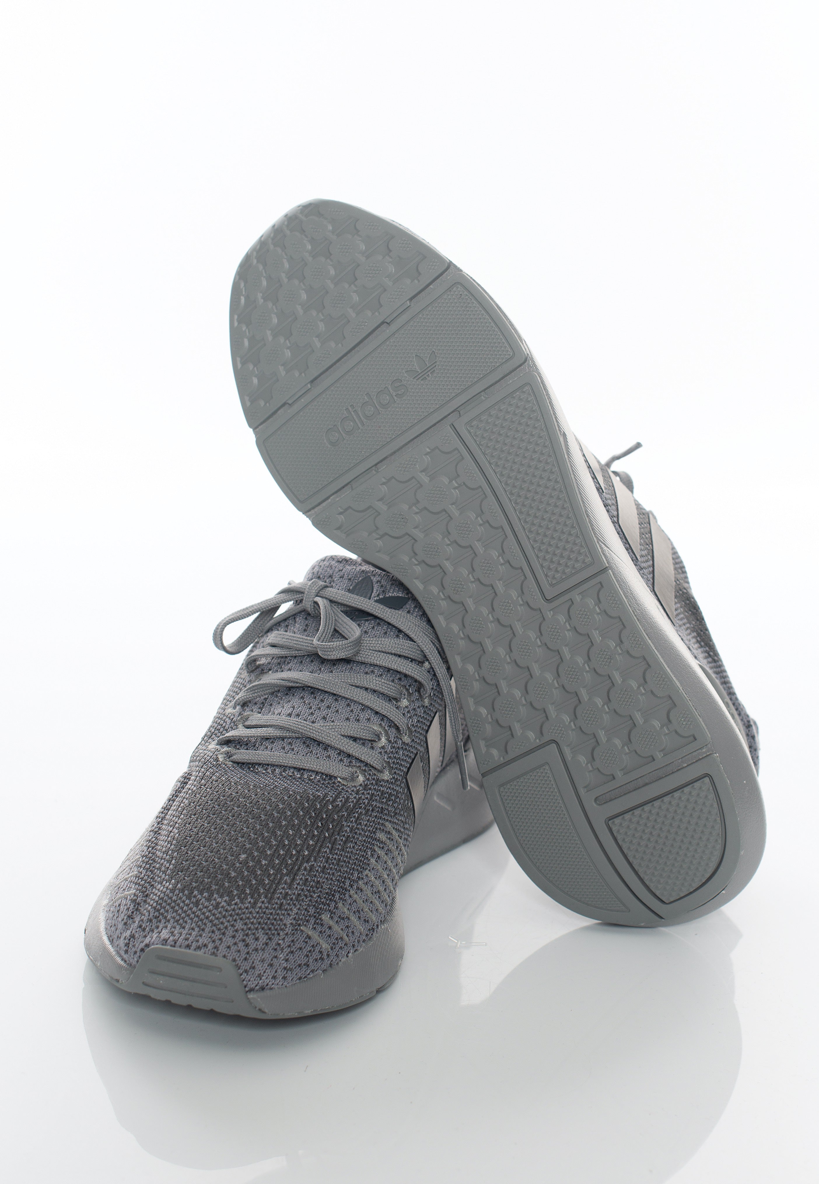 Adidas - Swift Run 22 Grey Three/Grey Five/Grey Five - Shoes | Men-Image