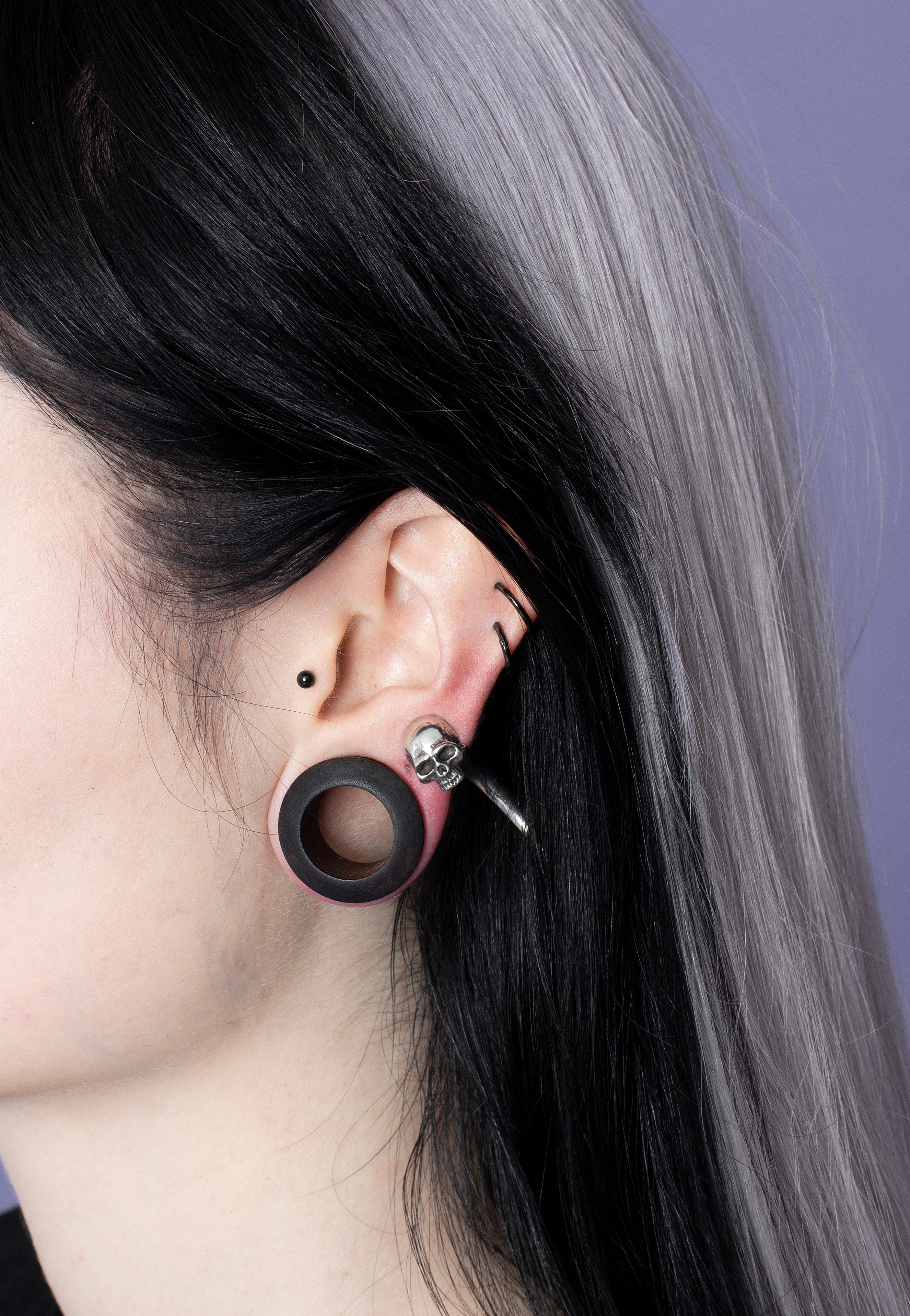 Alchemy England - Tomb Skull Horn Silver - Earring | Neutral-Image