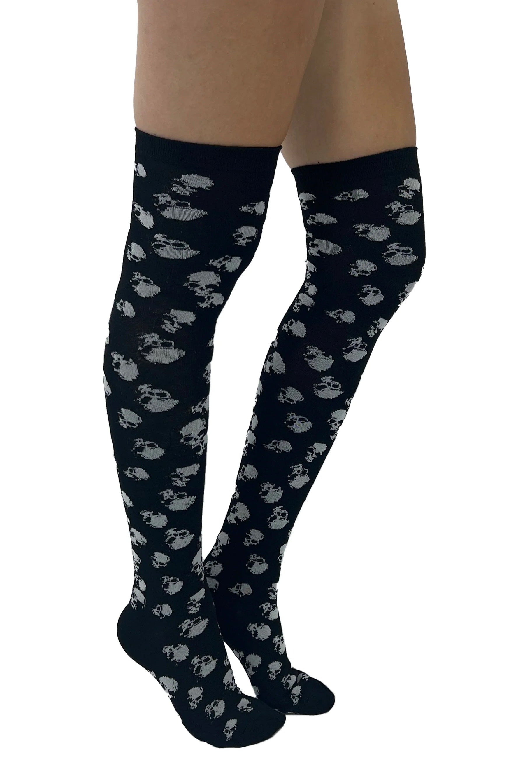 Pamela Mann - All Over Skulls Over The Knee Black/White - Socks | Neutral-Image