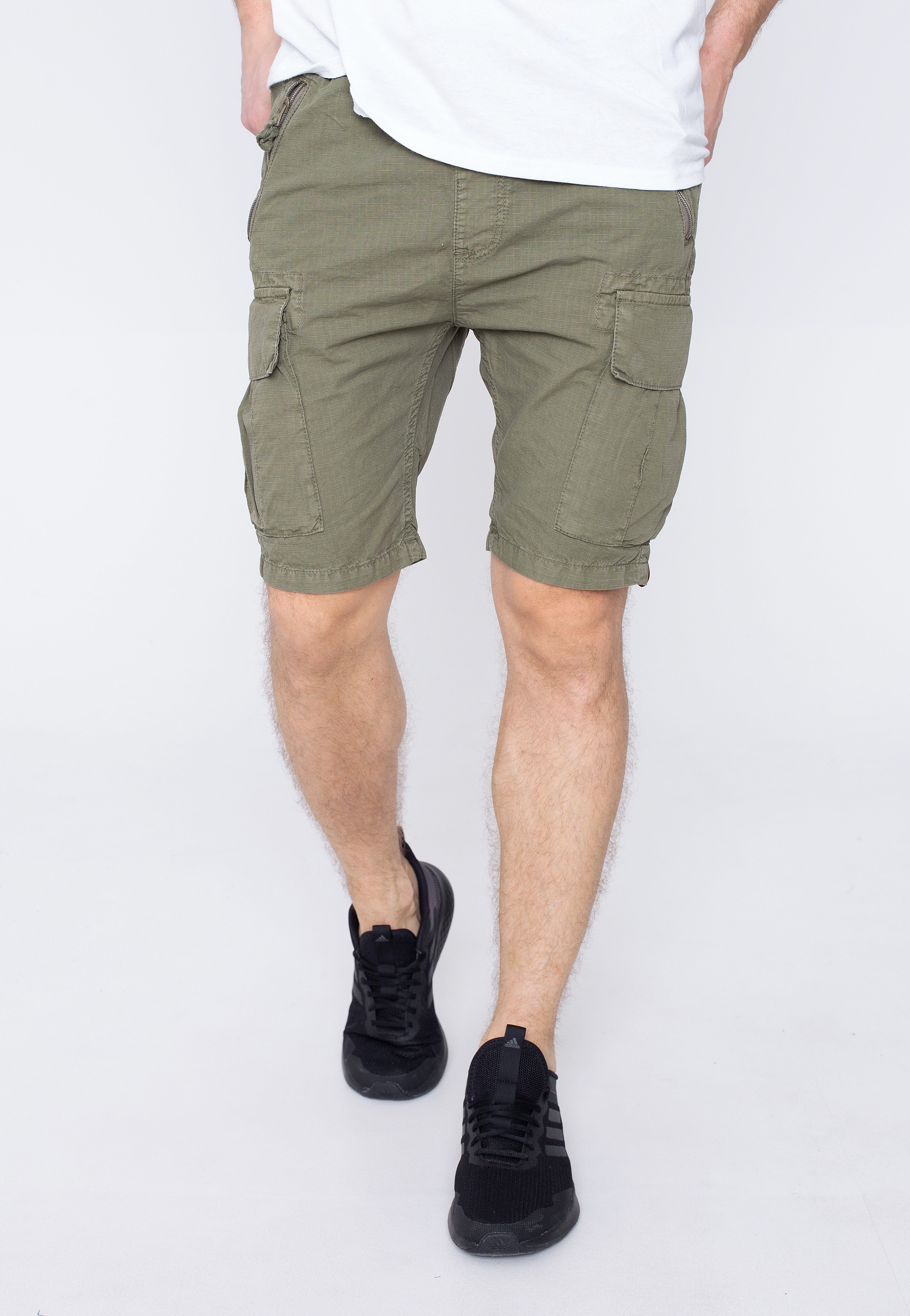 Alpha Industries - Ripstop Jogger Olive - Shorts | Men-Image