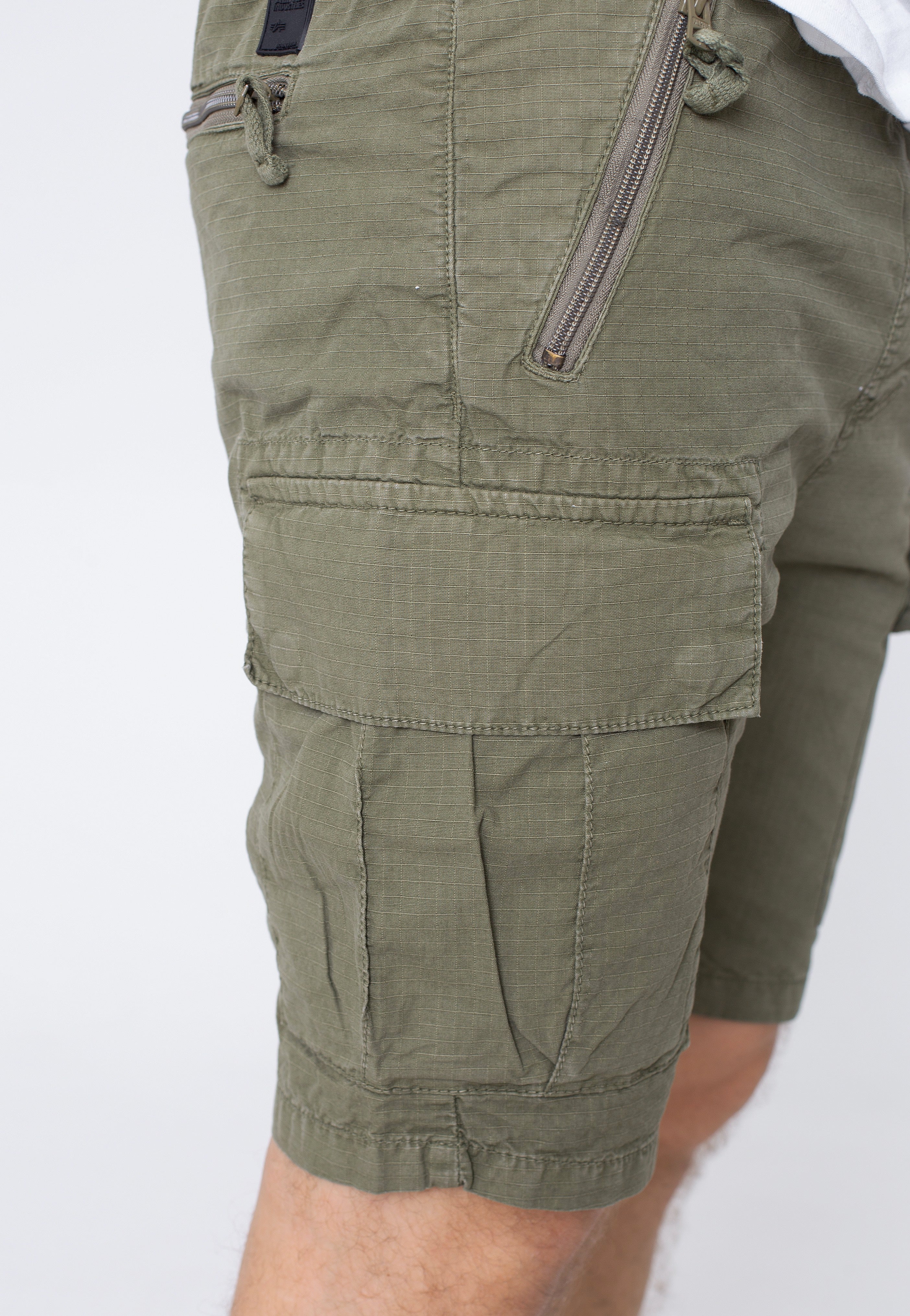 Alpha Industries - Ripstop Jogger Olive - Shorts | Men-Image