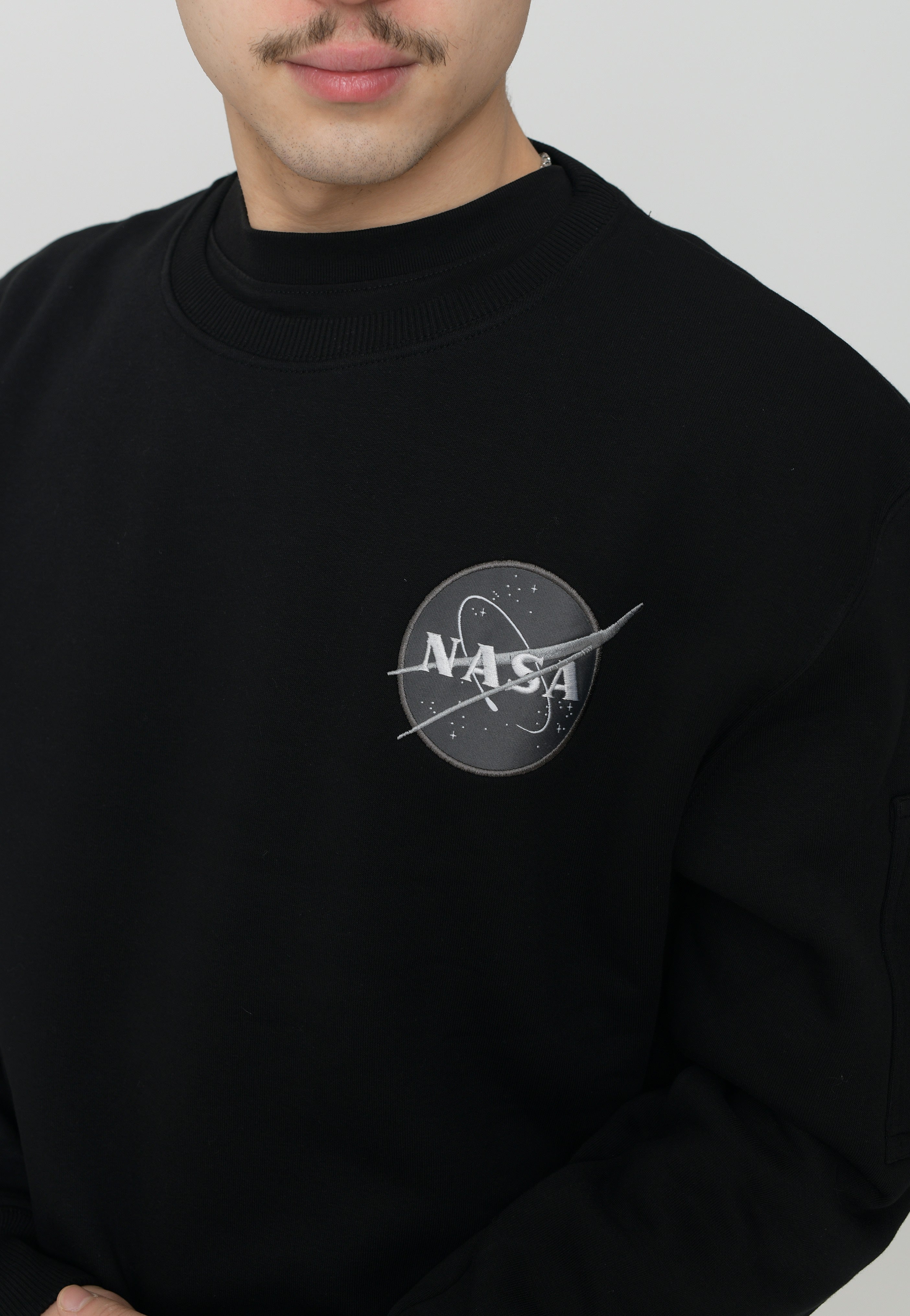 Alpha Industries - Space Shuttle Black - Sweater | Men-Image