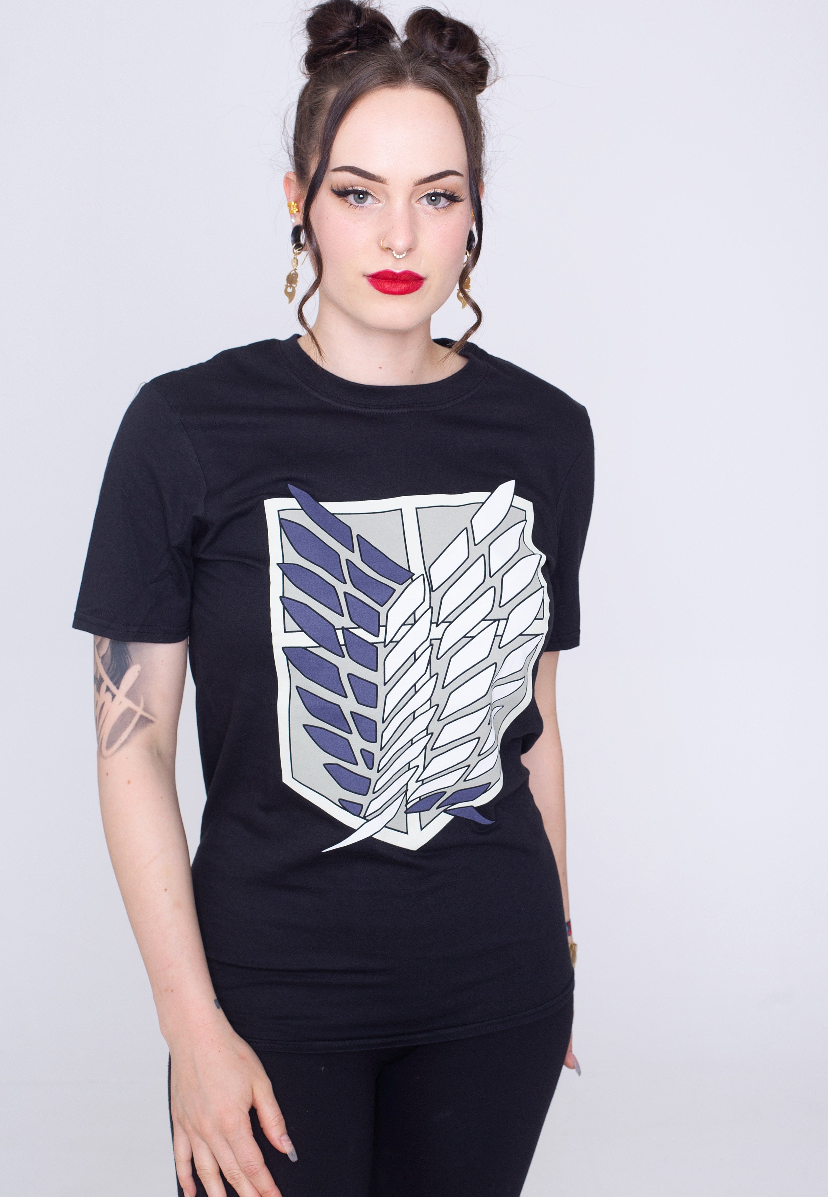 Attack On Titan - Scout Shield - T-Shirt | Women-Image