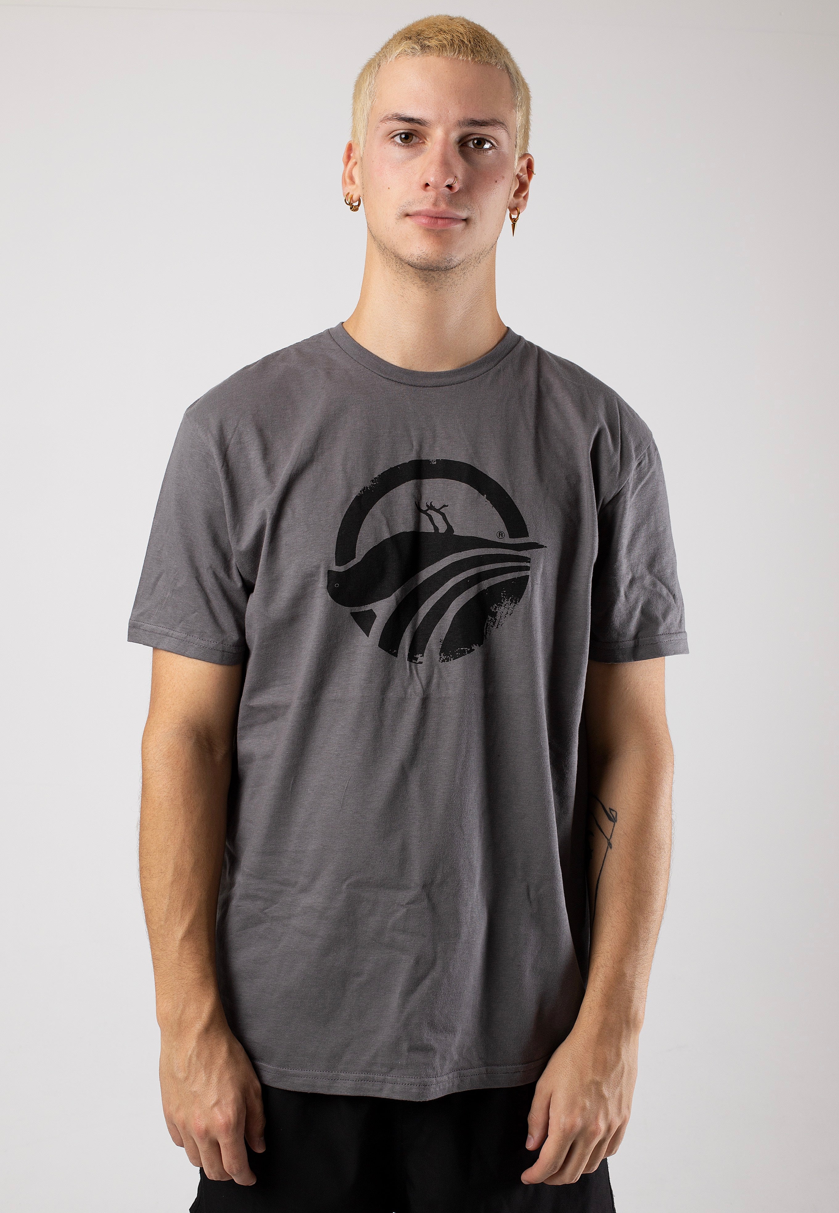 Atticus - Tilt Charcoal - T-Shirt | Men-Image