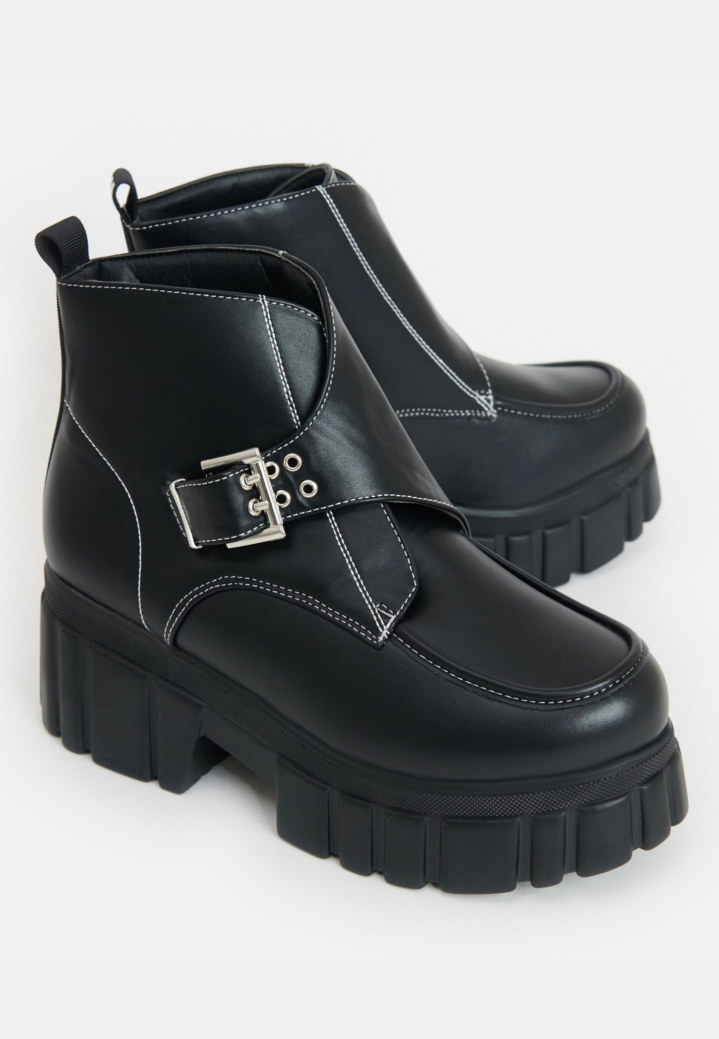 Koi Footwear - Mandoras Buckle Strap Chunky Black - Girl Shoes | Women-Image