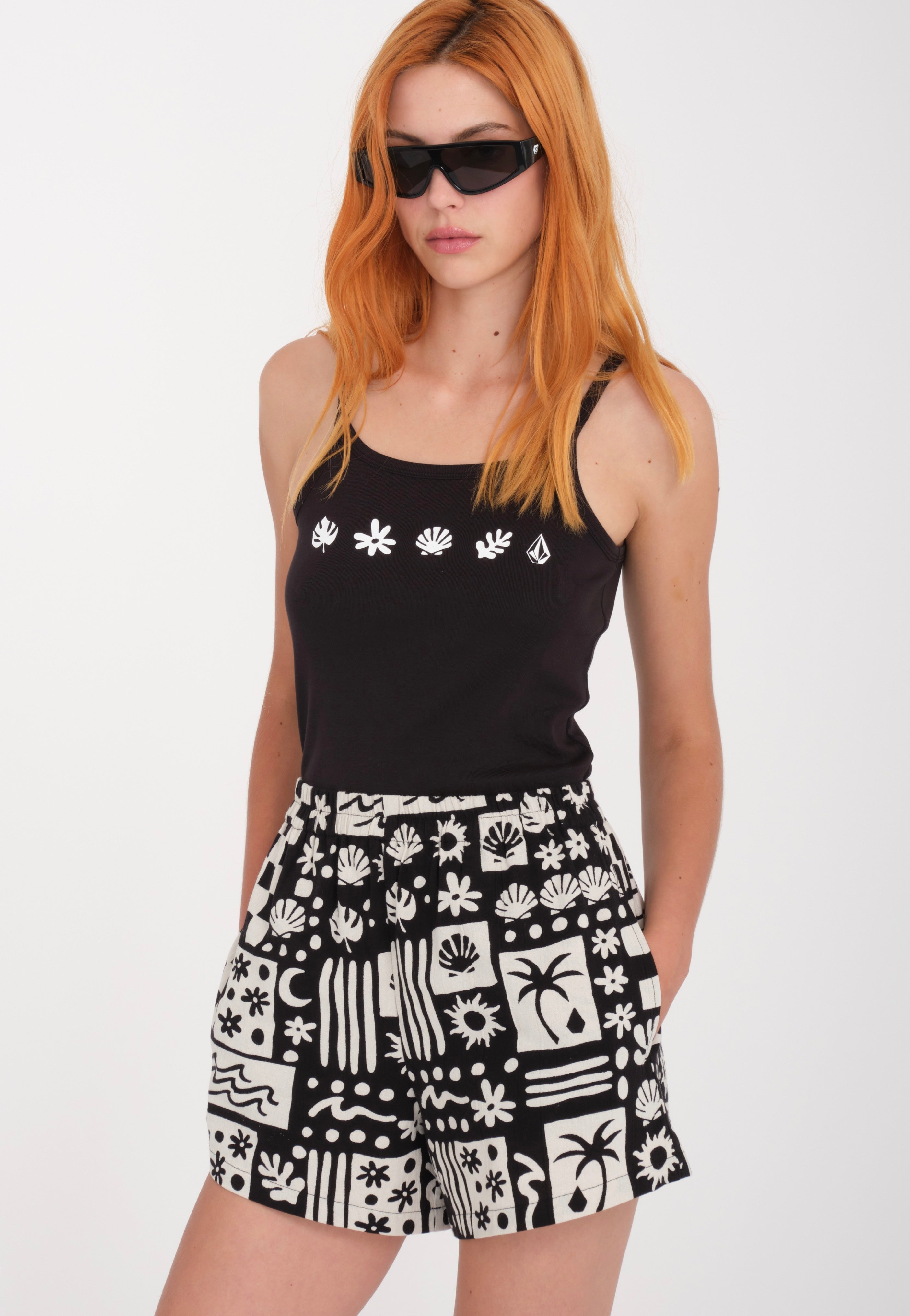 Volcom - Sunny Wild Black - Shorts | Women-Image