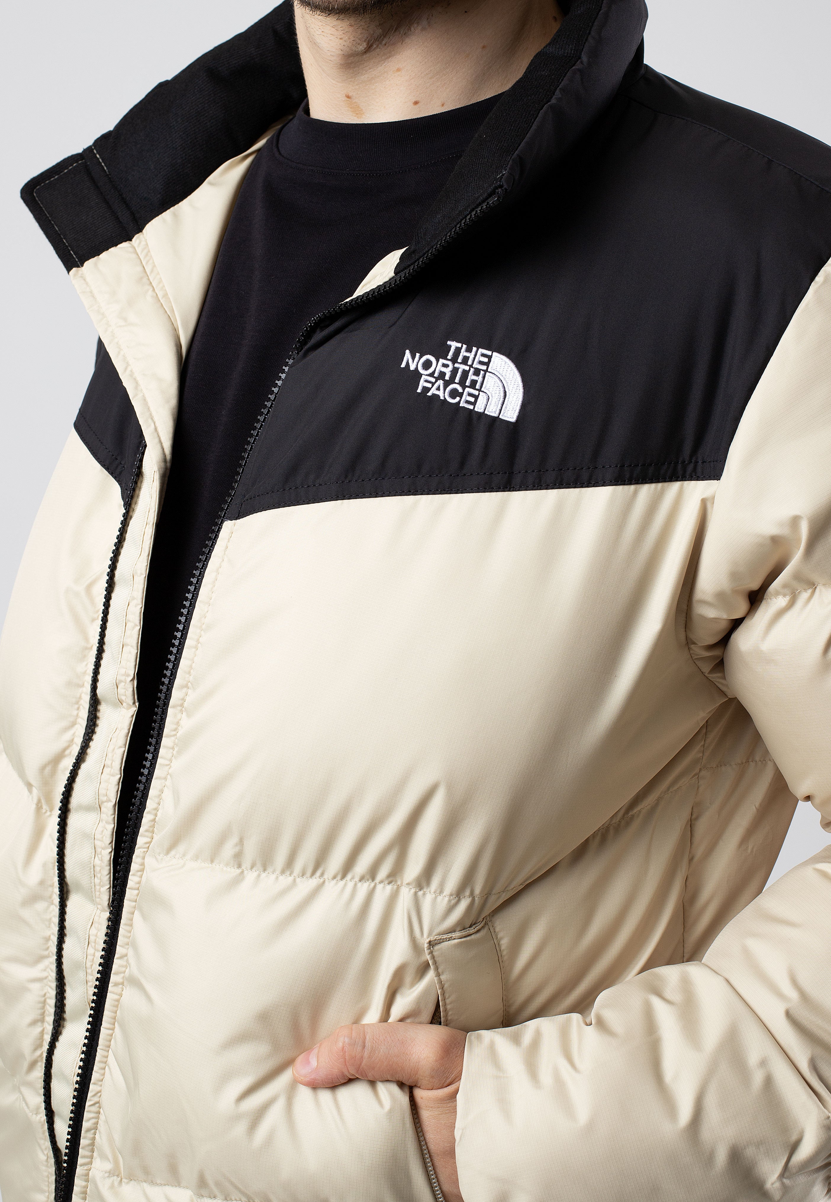 The North Face - Saikuru Gravel/Tnf Black - Jacket | Men-Image