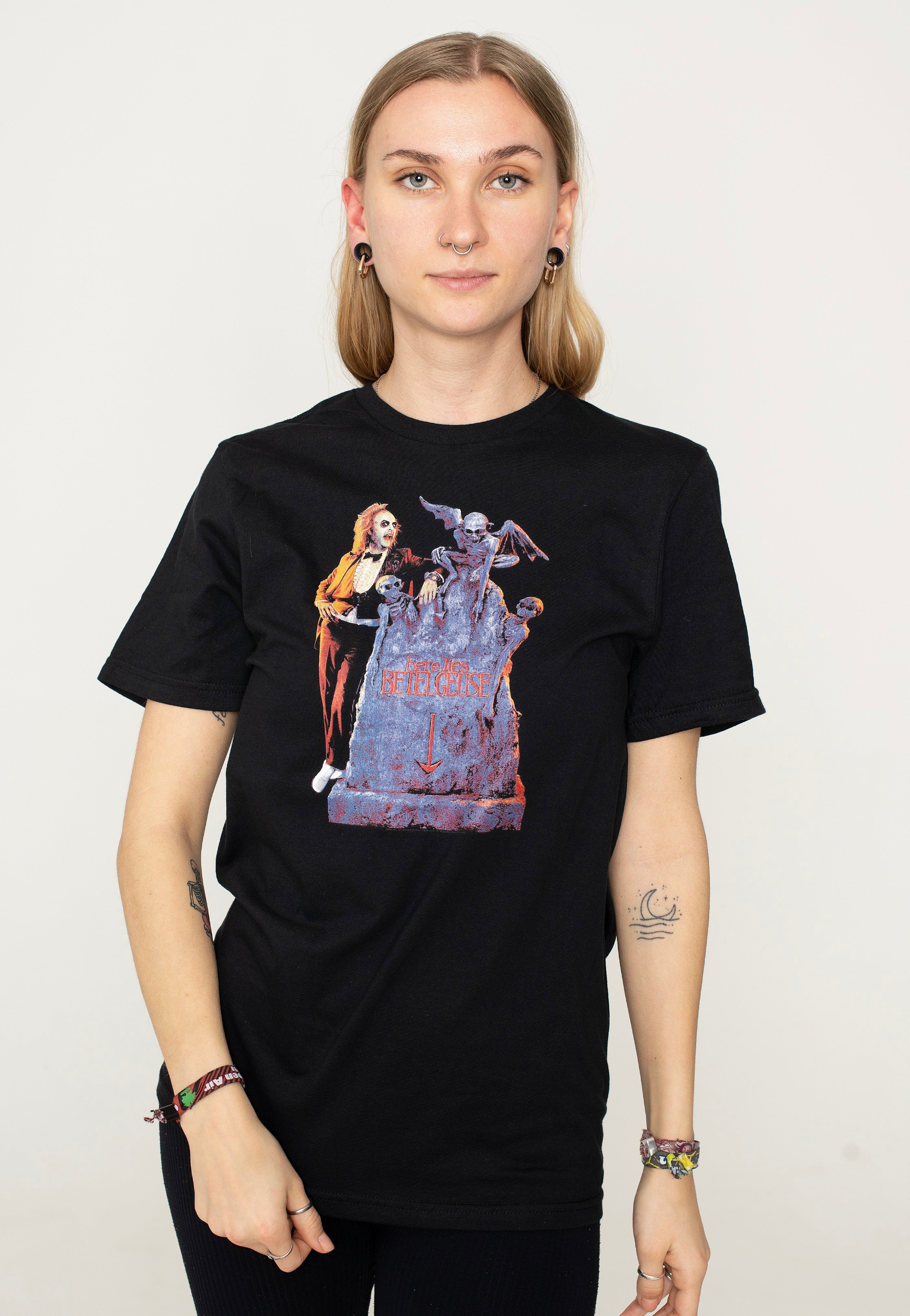 Beetlejuice - Inferno Room Pocket - T-Shirt | Women-Image