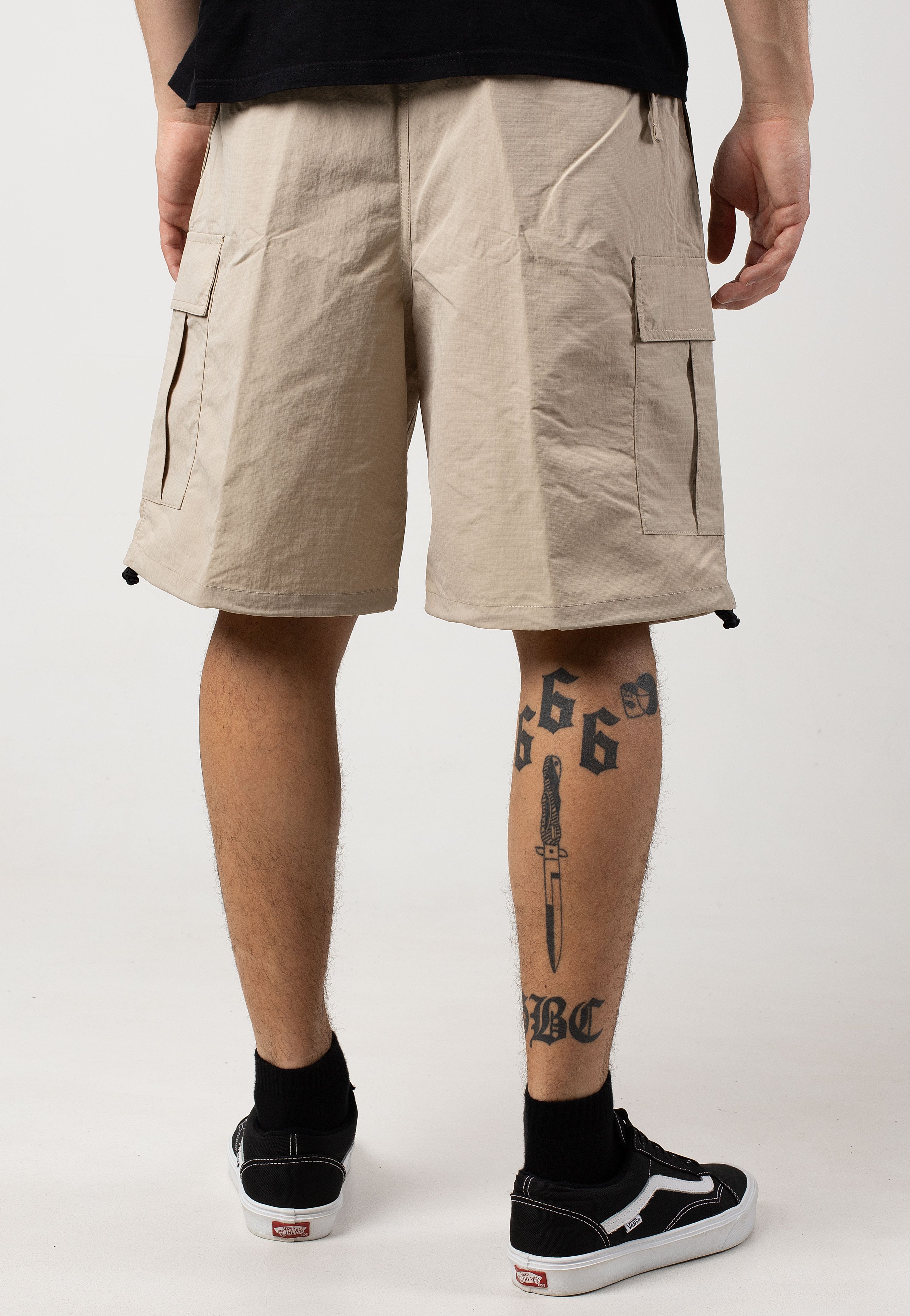 Carhartt WIP - Evers Cargo Wall - Shorts | Men-Image