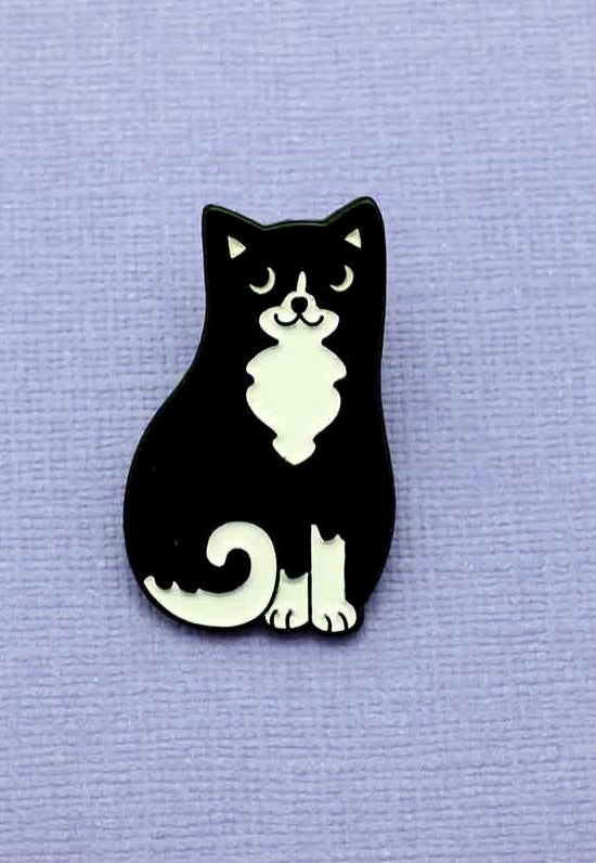 Punky Pins - Black & White Cat - Pin | Neutral-Image