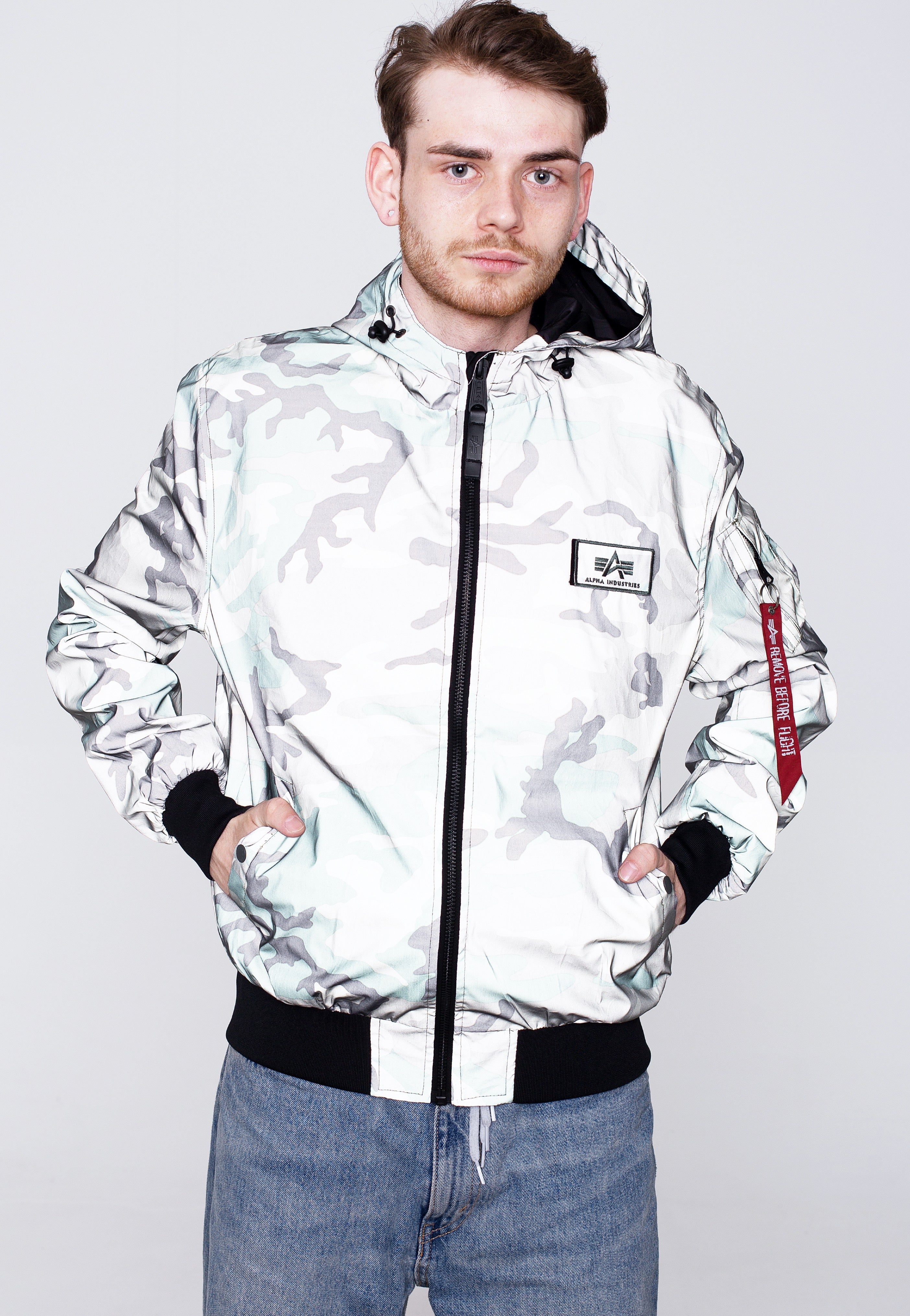 Alpha Industries - MA 1 LW Hooded Refl. Camo Woodland Camo - Jacket | Men-Image