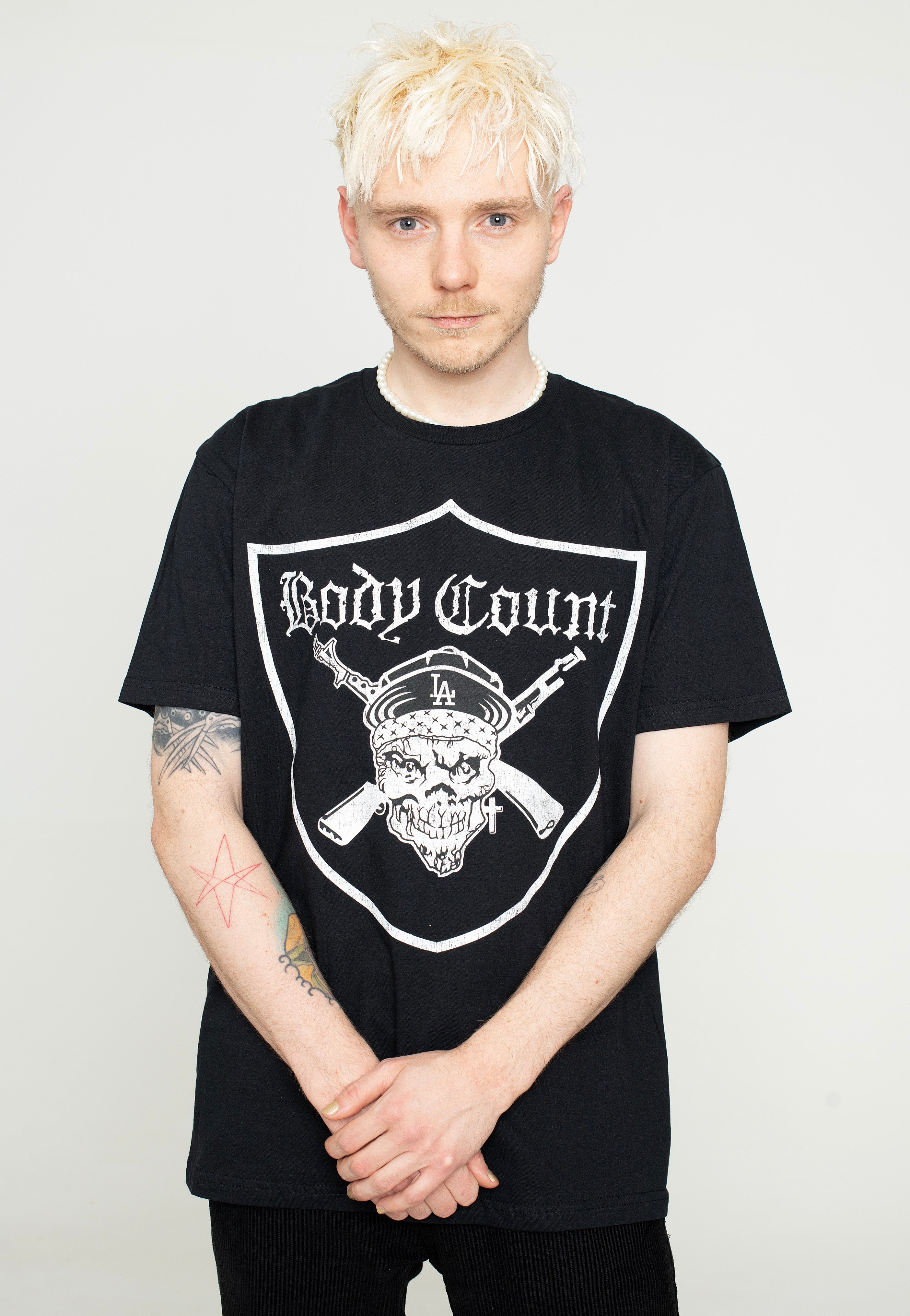 Body Count - Gunner Pirate Shield - T-Shirt | Men-Image