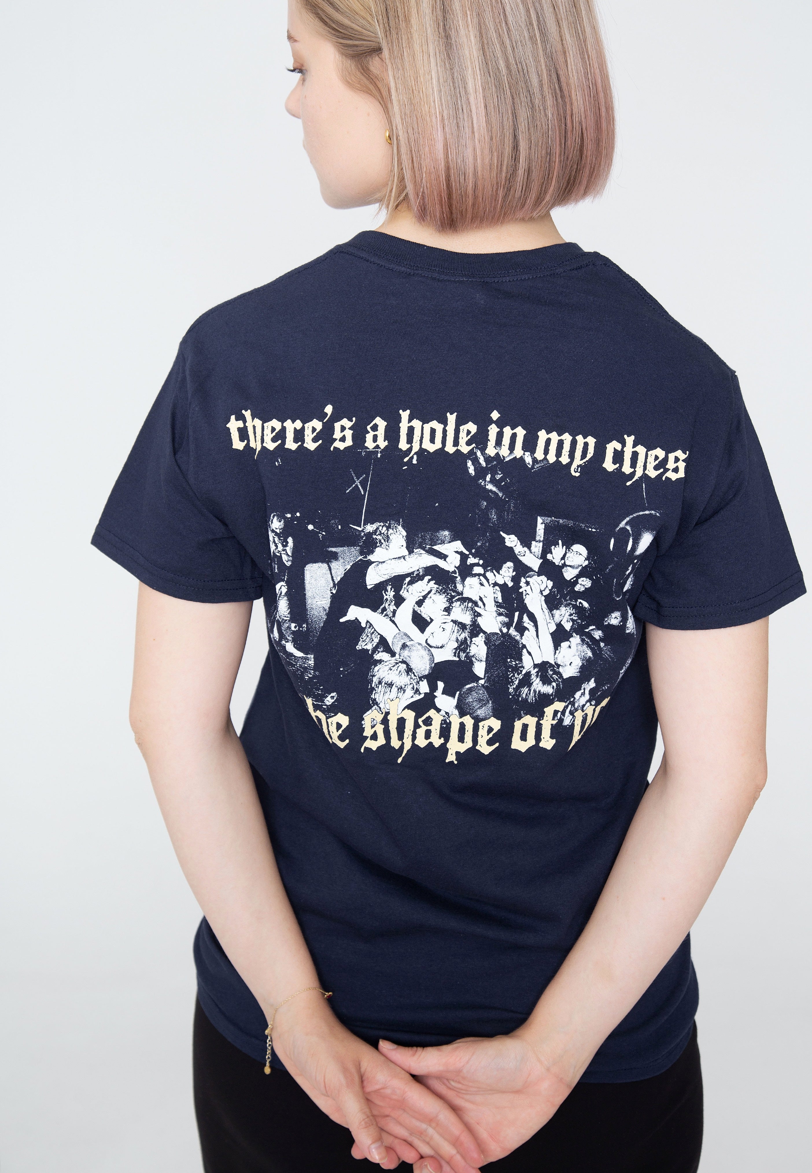 Bodysnatcher - Hole In My Chest Live Photo Navy - T-Shirt | Women-Image