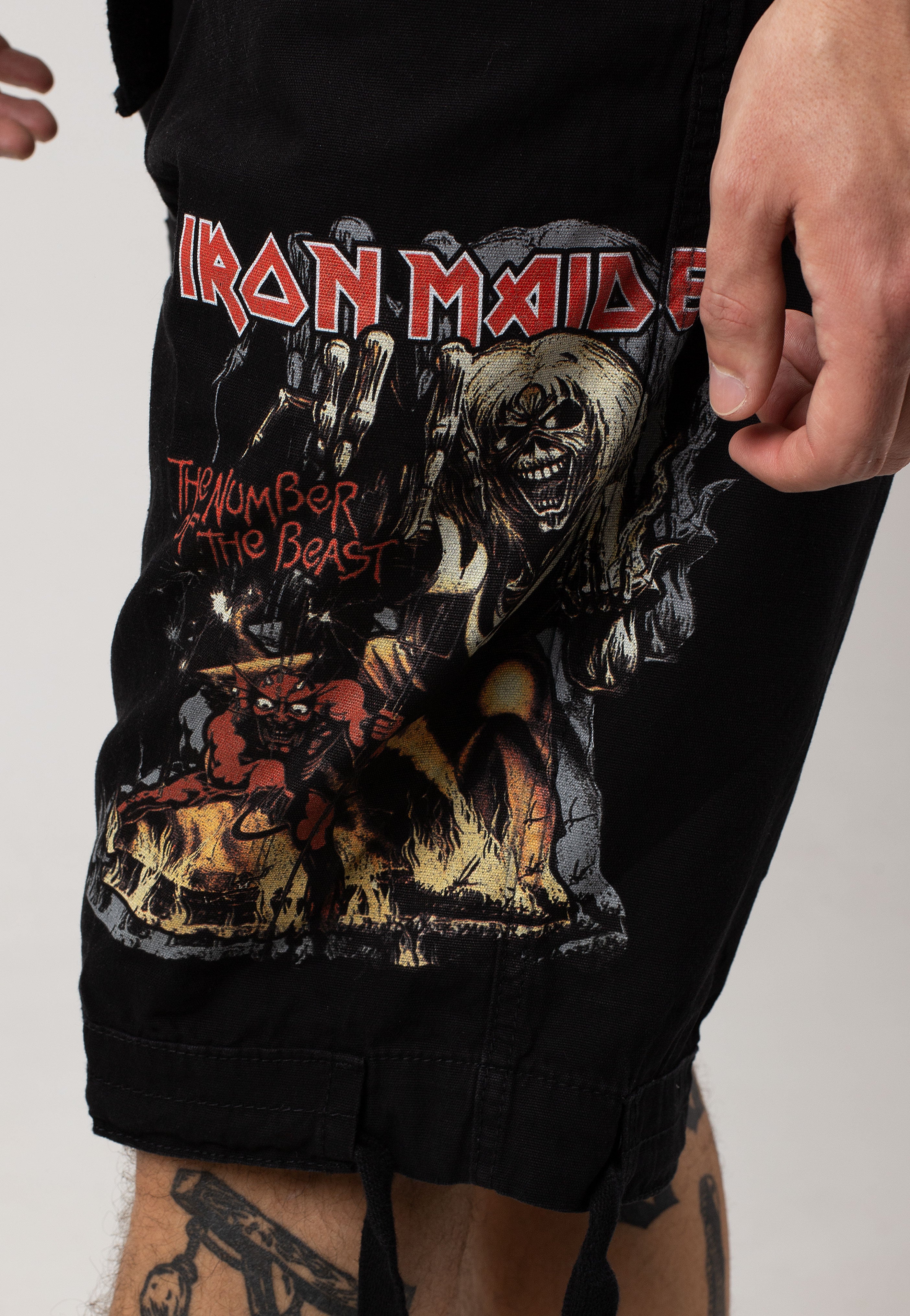 Brandit x Iron Maiden - Savage The Number Of The Beast Black Edition - Shorts | Men-Image