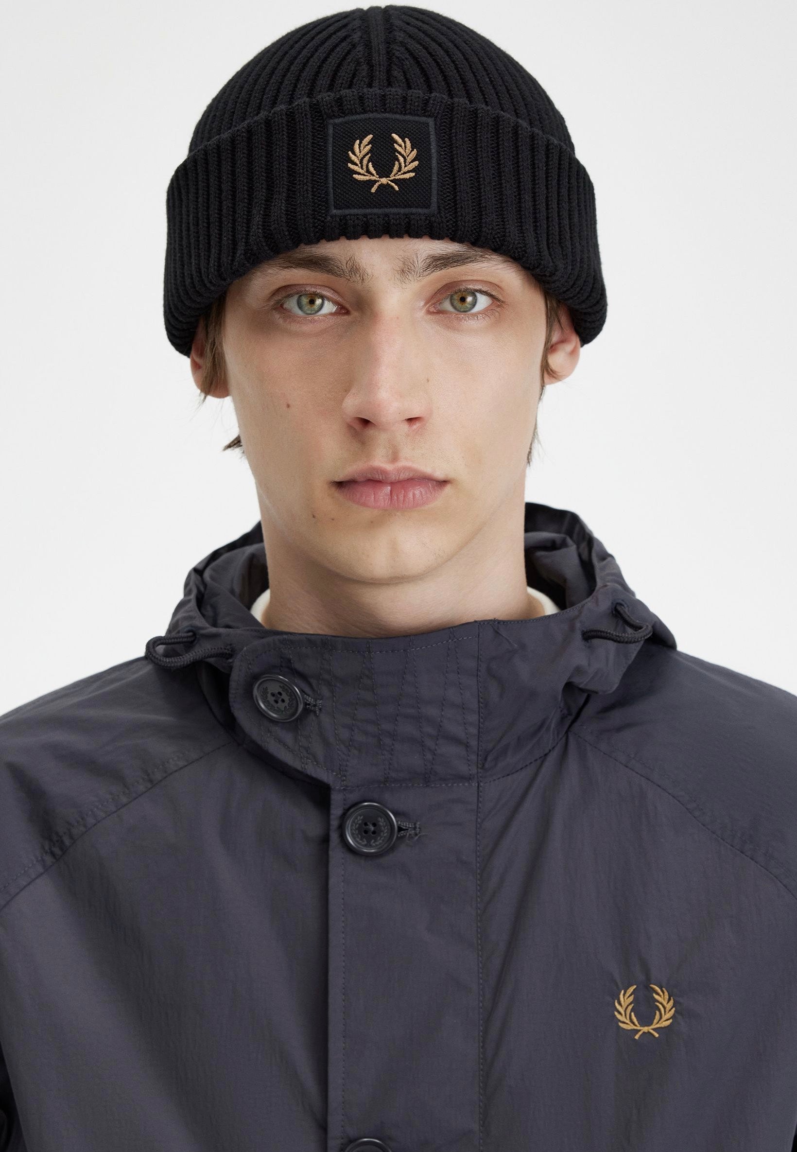 Fred Perry - Cotton Rib Black/Warmstone - Beanie | Neutral-Image