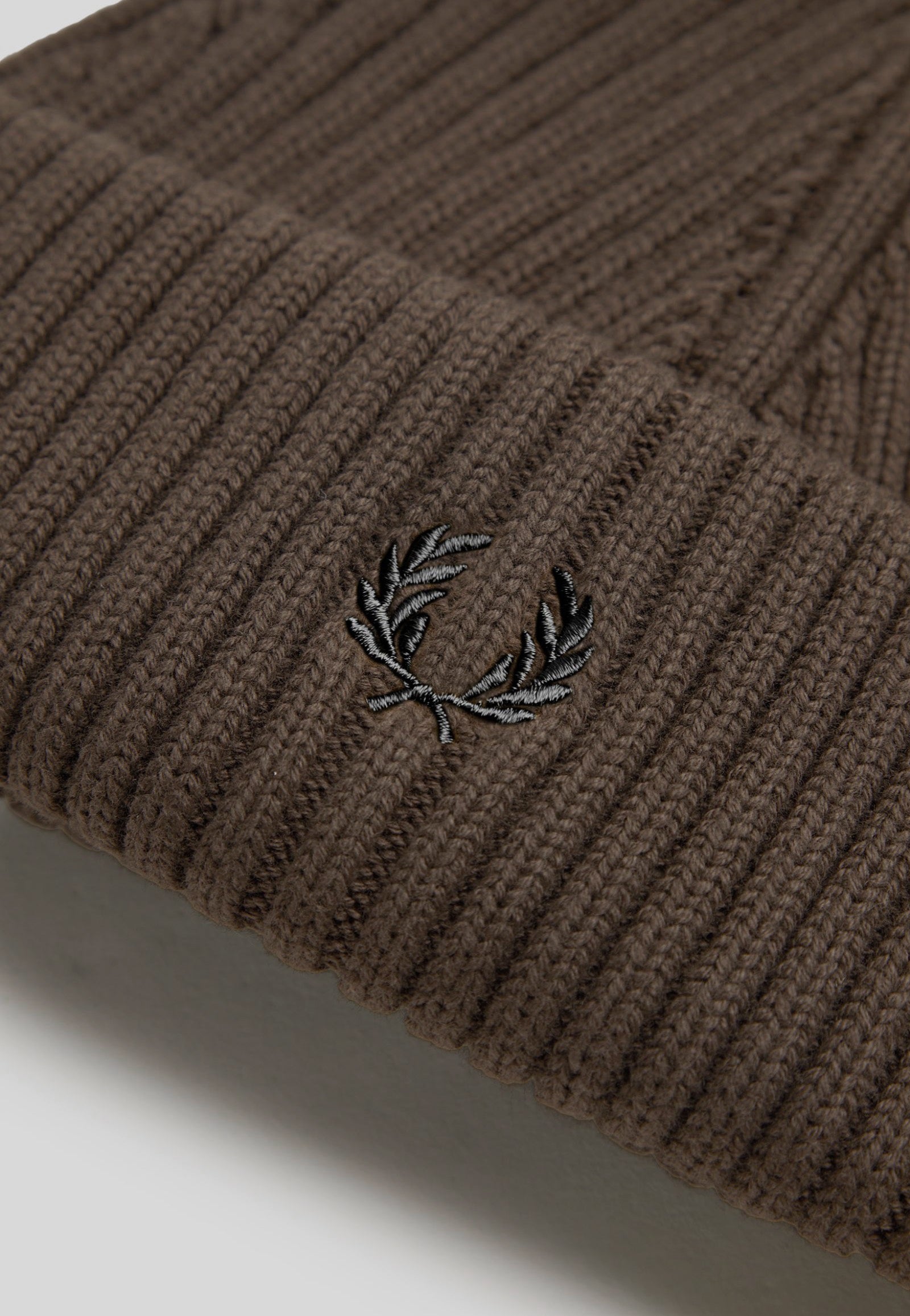 Fred Perry - Cotton Rib Burnt Tobacco - Beanie | Neutral-Image