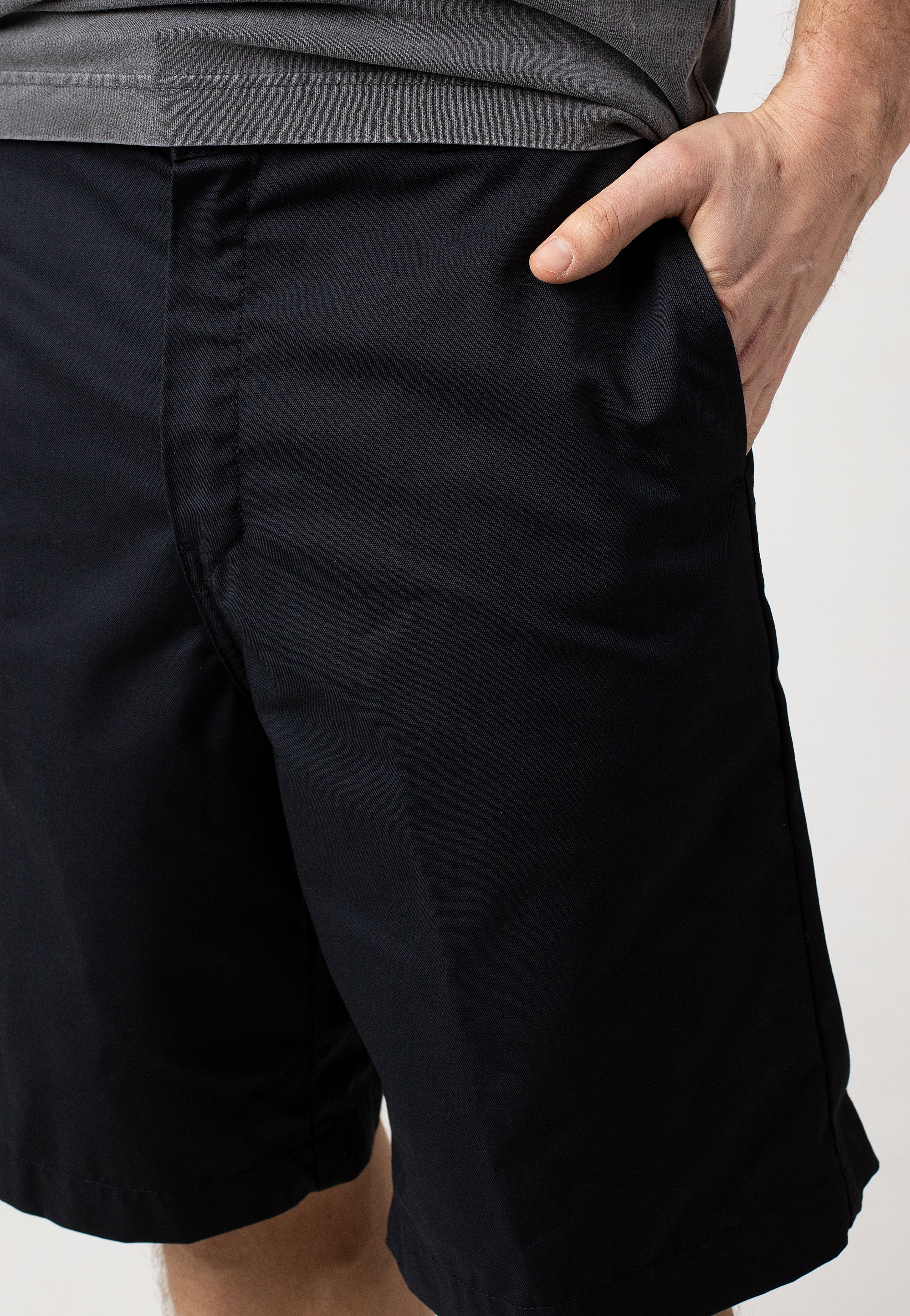 Carhartt WIP - Craft Rinsed Black - Shorts | Men-Image