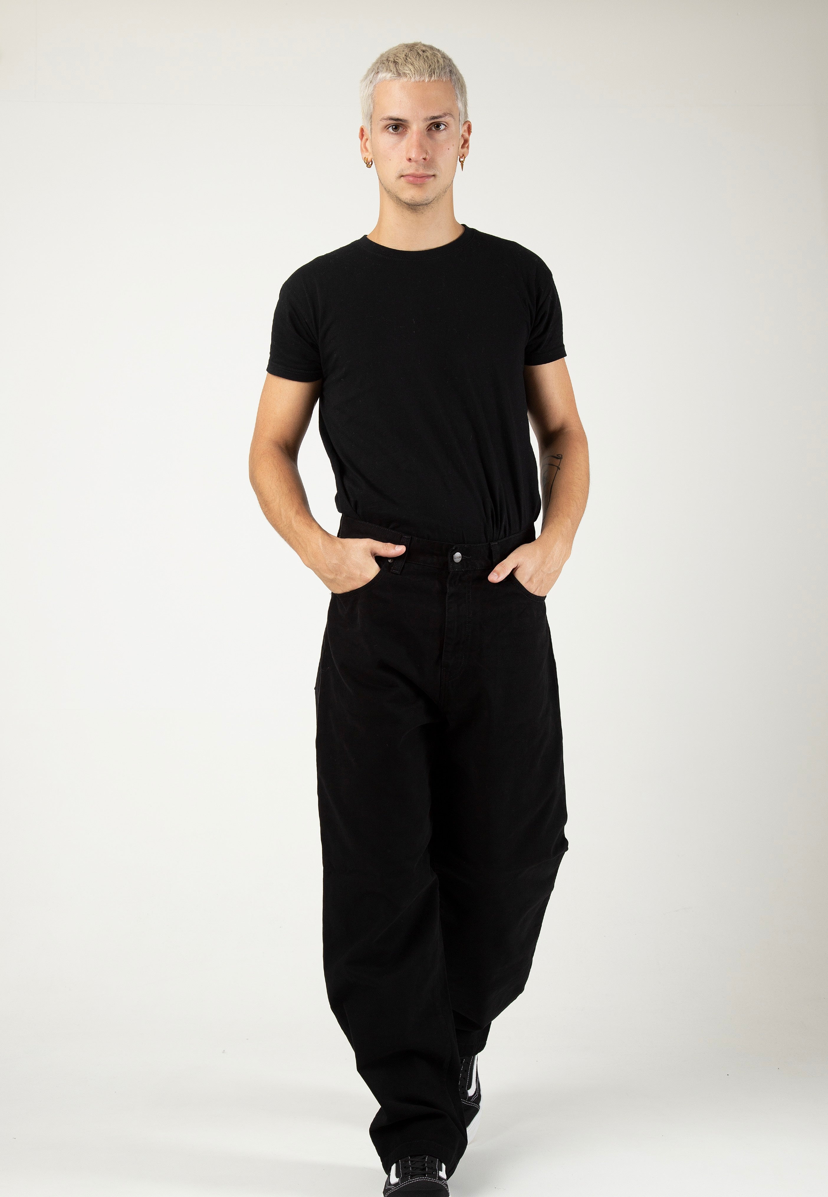 Carhartt WIP - Derby Rinsed Black - Pants | Men-Image