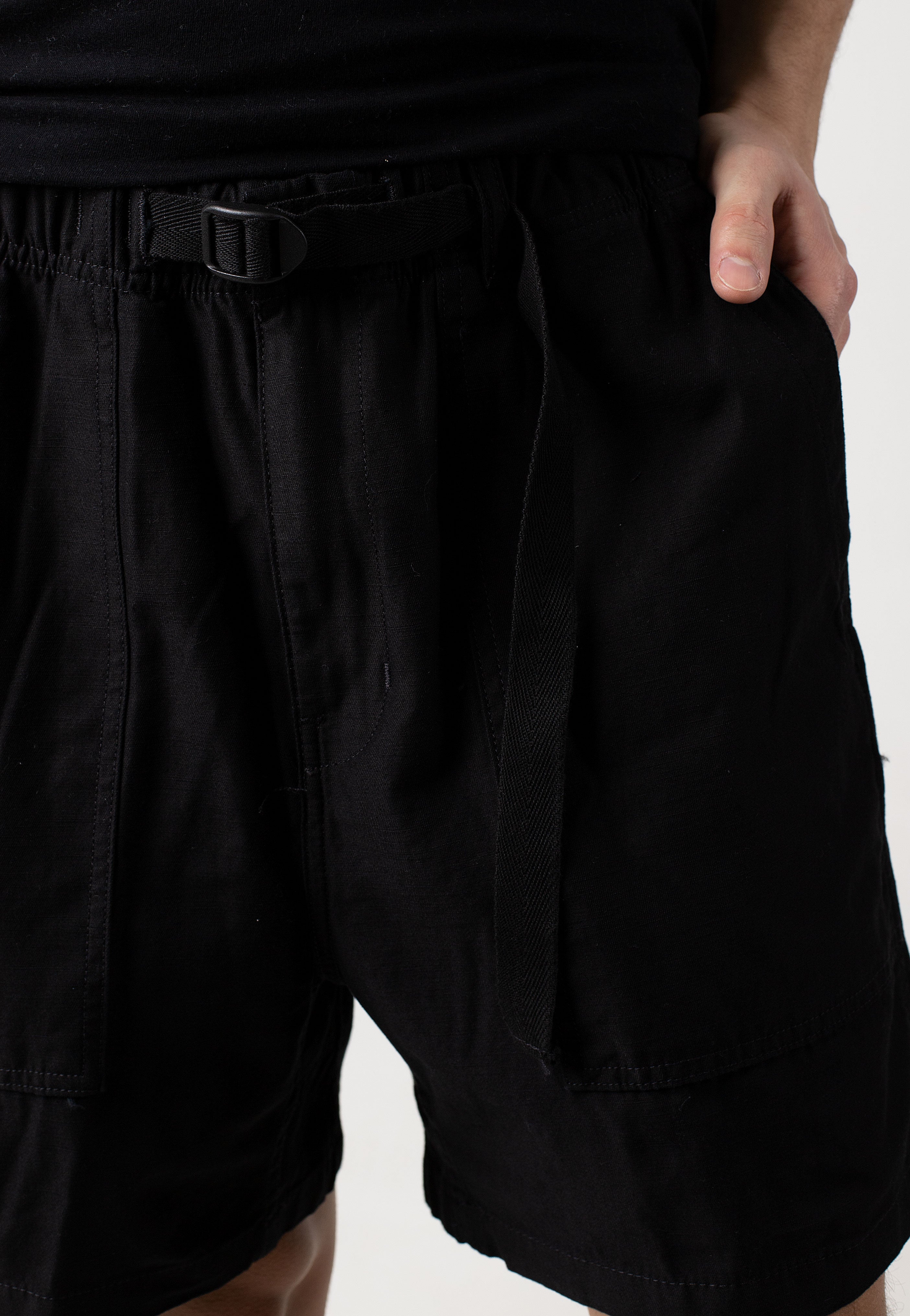 Carhartt WIP - Hayworth Rinsed Black - Shorts | Men-Image