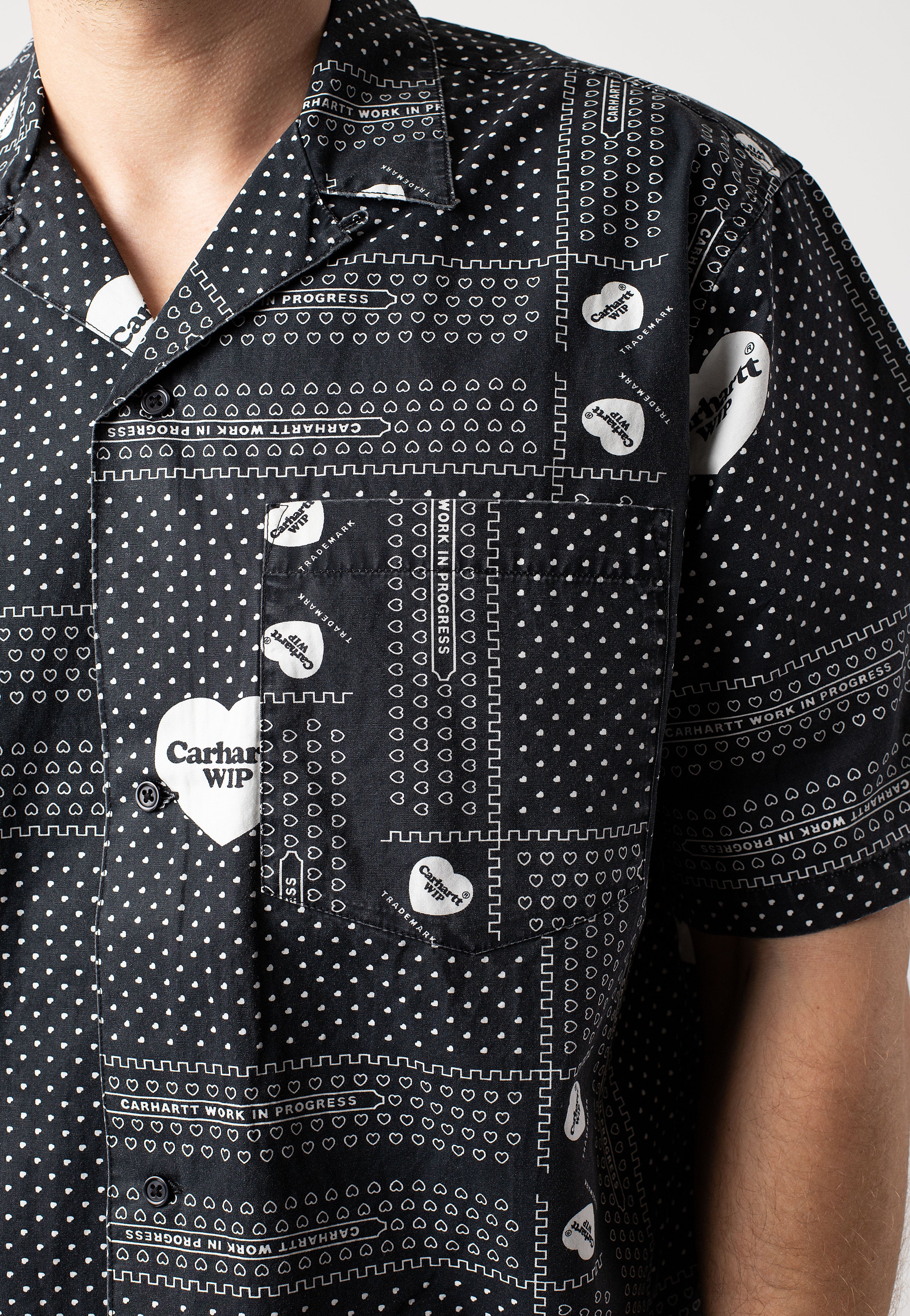 Carhartt WIP - Heart Bandana Heart Bandana Print/Black - Shirt | Men-Image