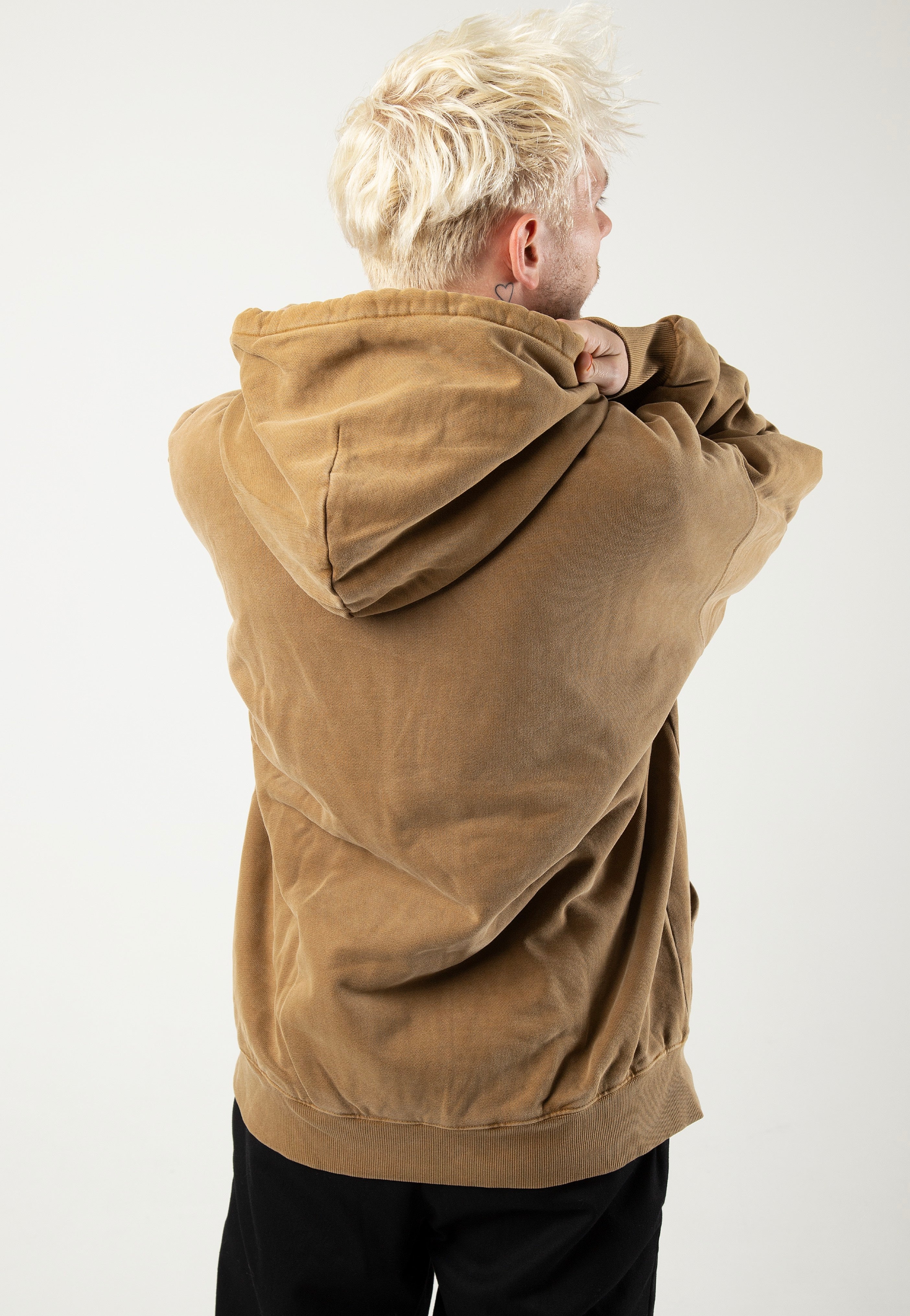 Carhartt WIP - Hooded Vista Garment Dyed Buffalo - Zipper | Men-Image