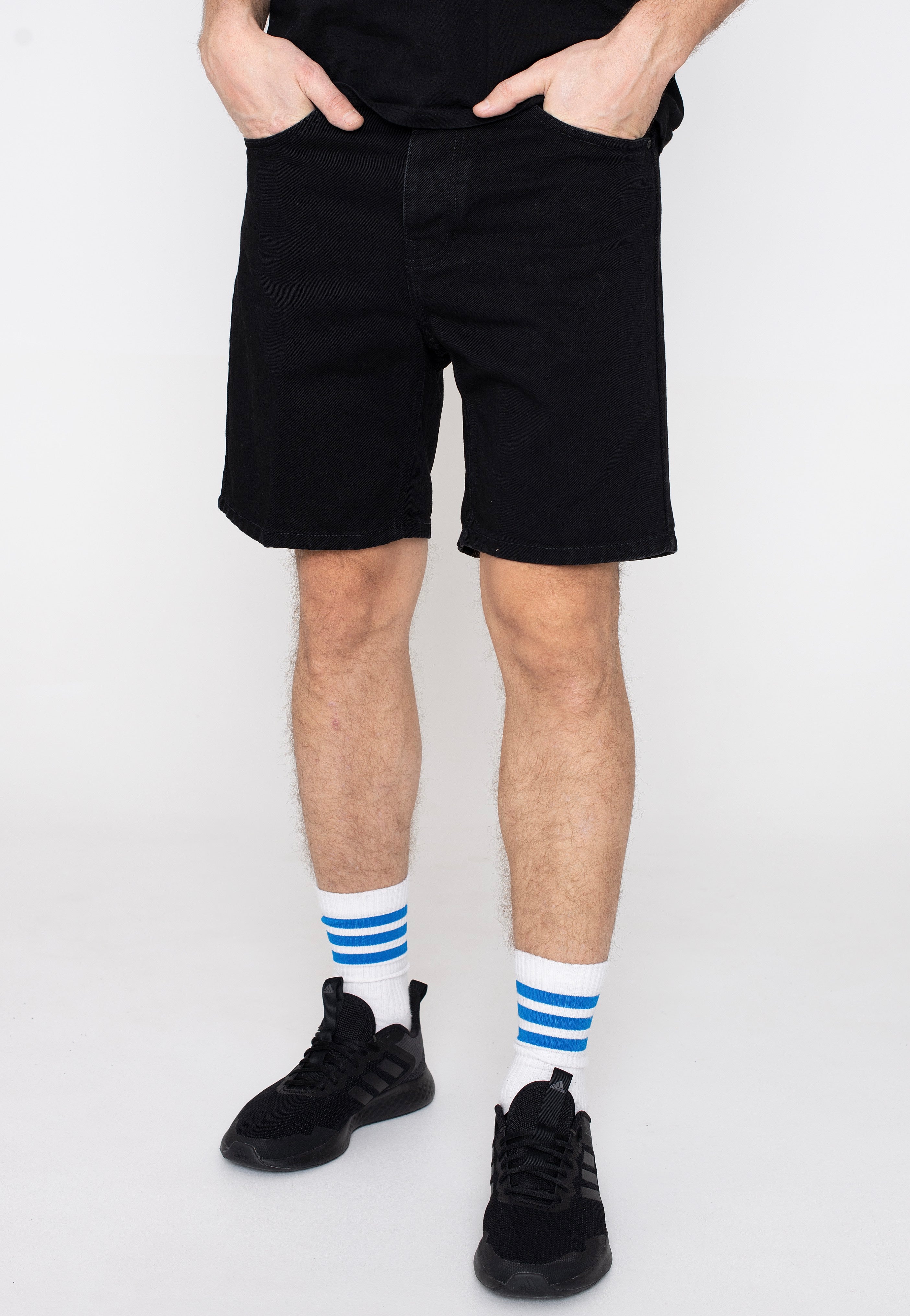 Carhartt WIP - Newel One Wash Black - Shorts | Men-Image