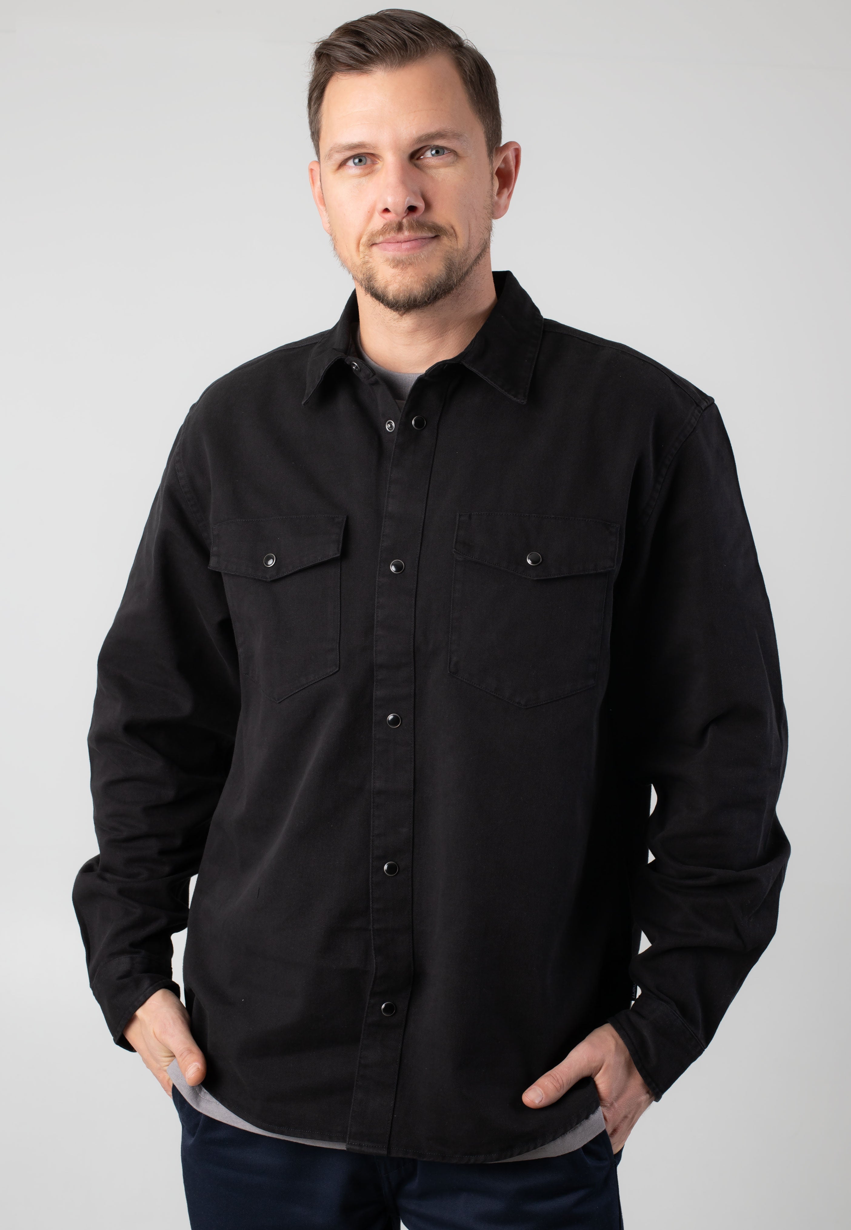 Carhartt WIP - Santa Fe Garment Dyed Black - Shirt | Men-Image