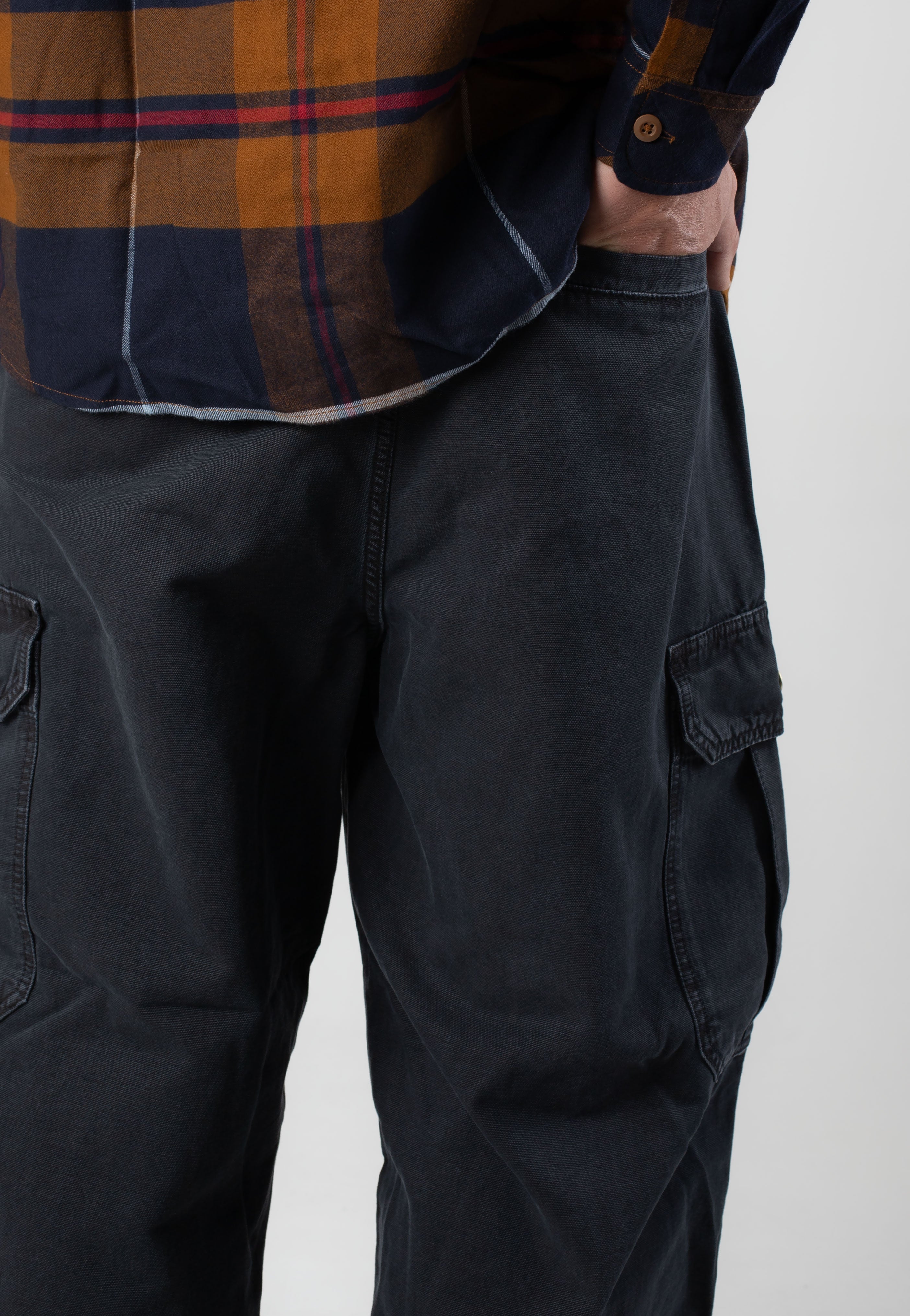 Carhartt WIP - Stanton Cargo Stone Dyed Black - Pants | Men-Image