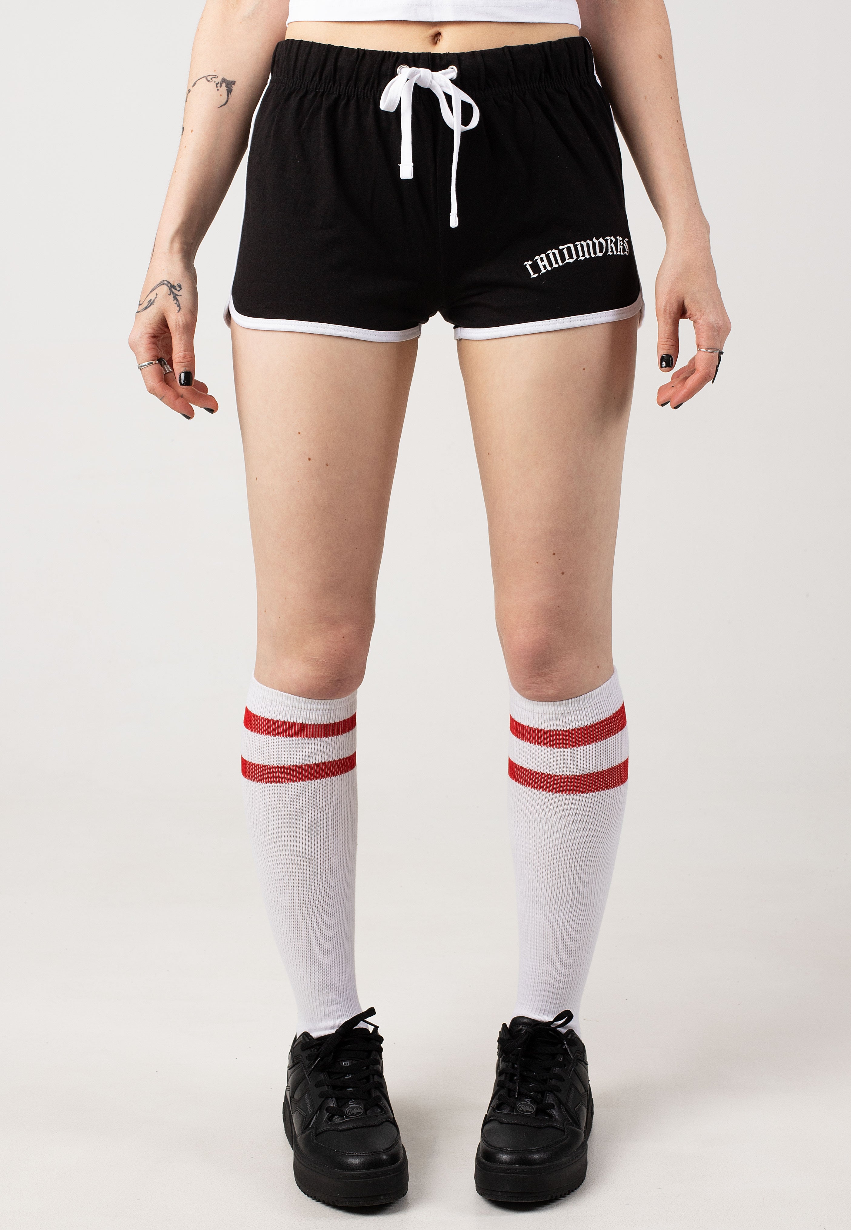 Landmvrks - Cicada Black/White - Hotpants | Women-Image